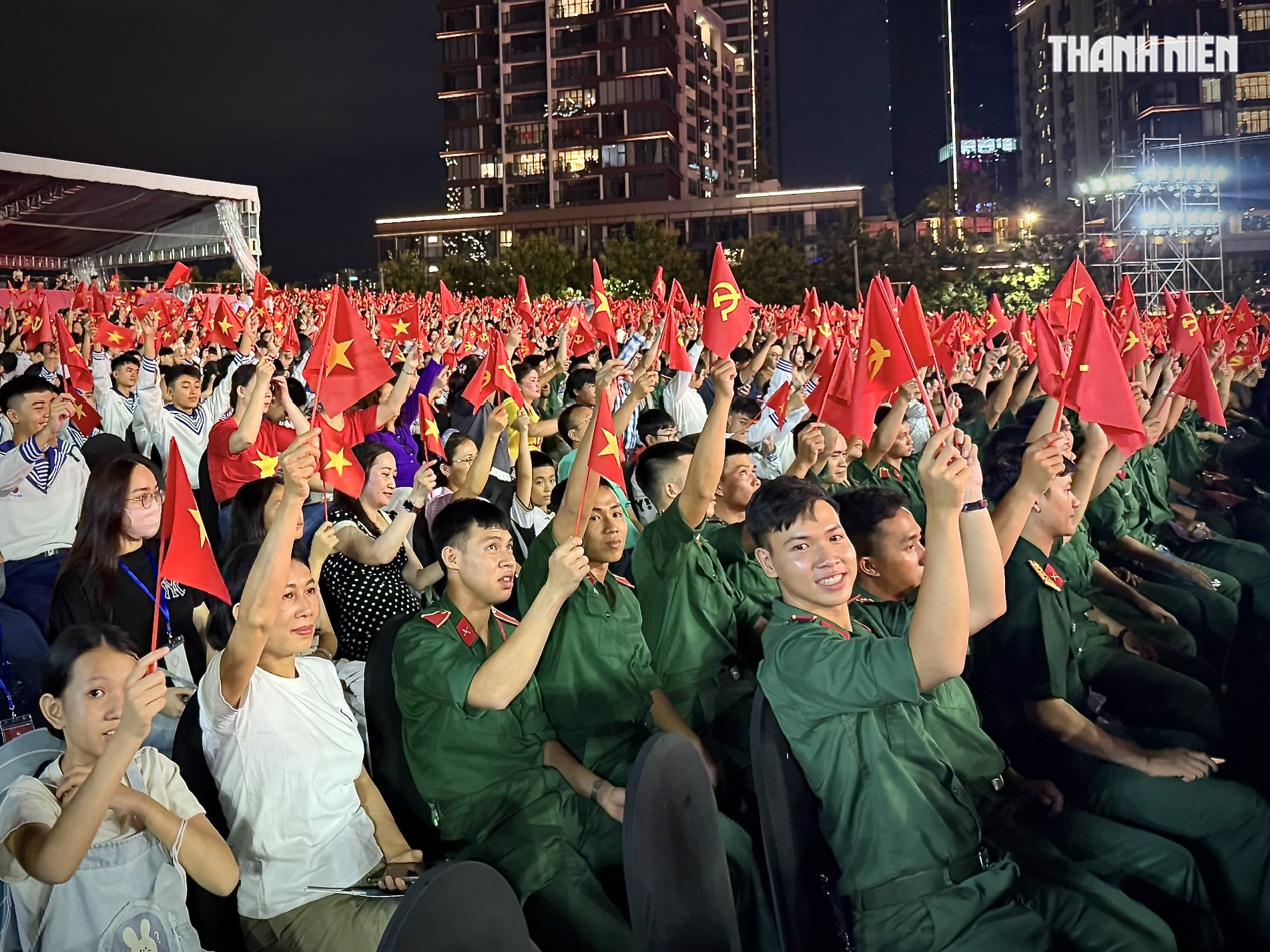 Tổng Bí thư Tô Lâm dự cầu truyền hình chính luận nghệ thuật Dưới cờ vinh quang- Ảnh 7. Tổng Bí thư Tô Lâm dự cầu truyền hình chính luận nghệ thuật Dưới cờ vinh quang- Ảnh 7.