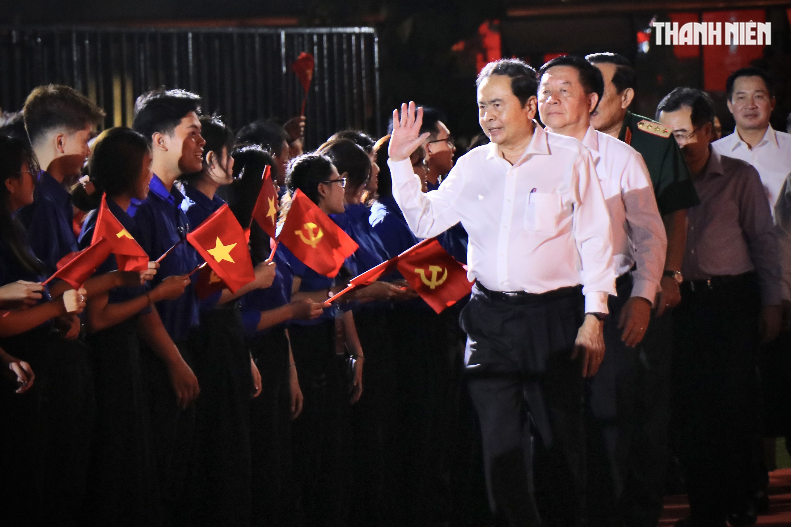 Tổng Bí thư Tô Lâm dự cầu truyền hình chính luận nghệ thuật Dưới cờ vinh quang- Ảnh 3. Tổng Bí thư Tô Lâm dự cầu truyền hình chính luận nghệ thuật Dưới cờ vinh quang- Ảnh 3.