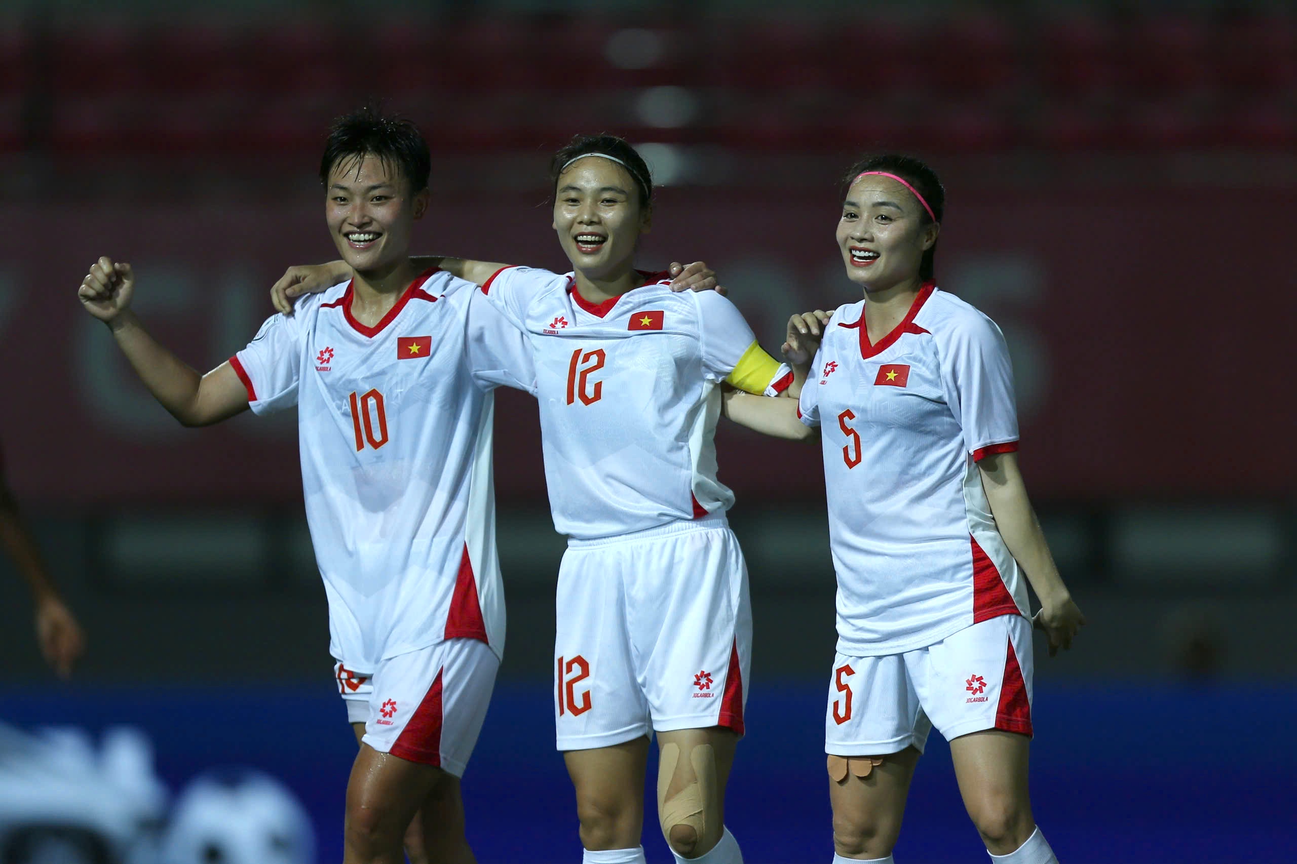 Bảng xếp hạng AFF Cup 2025: Đội tuyển nữ Việt Nam phải thắng Thái Lan mới lên tốp 1- Ảnh 1.