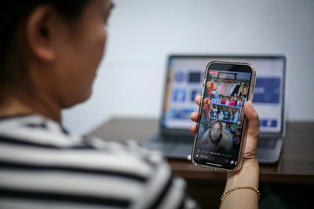 Người nổi tiếng phải sử dụng sản phẩm mới được quảng cáo- Ảnh 1.