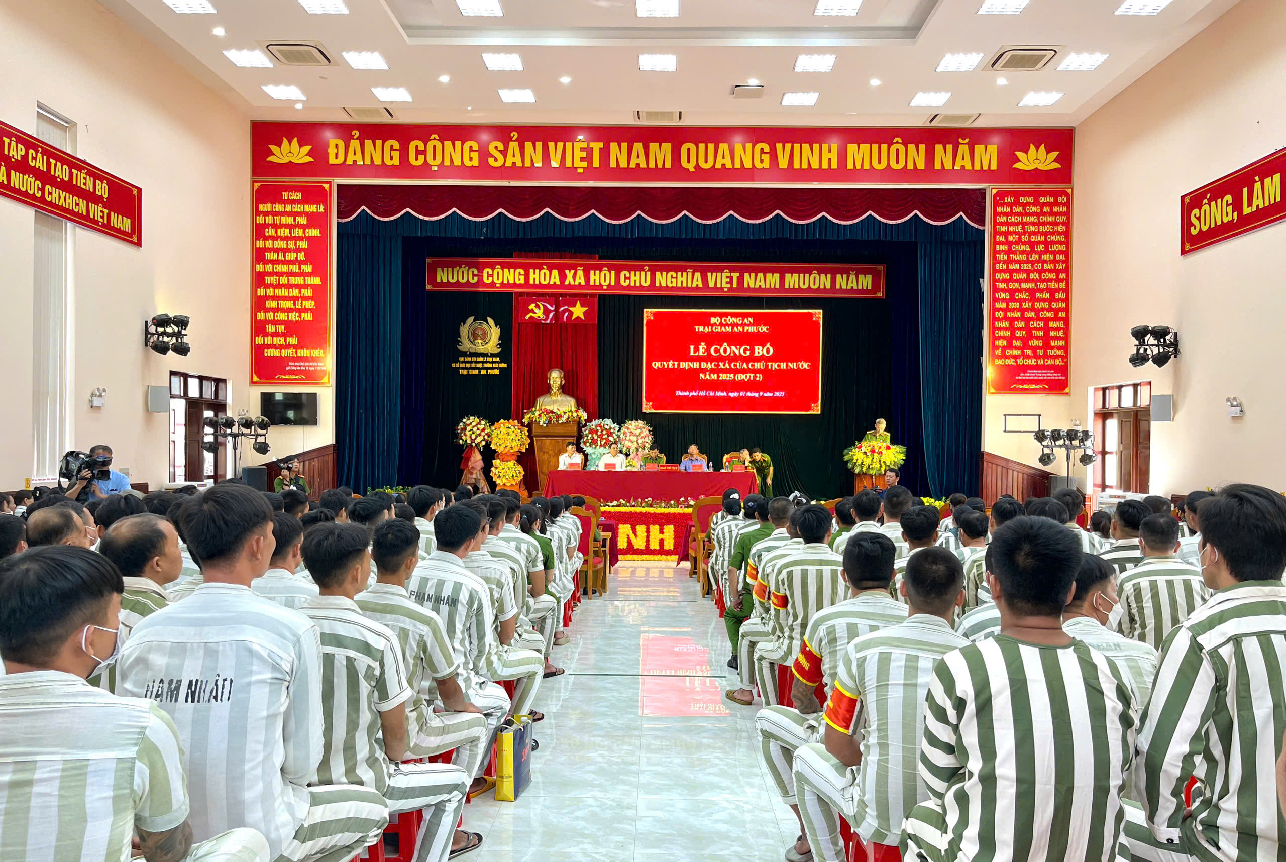 TP.HCM: 314 phạm nhân ở Trại giam An Phước được đặc xá- Ảnh 1. TP.HCM: 314 phạm nhân ở Trại giam An Phước được đặc xá- Ảnh 1.
