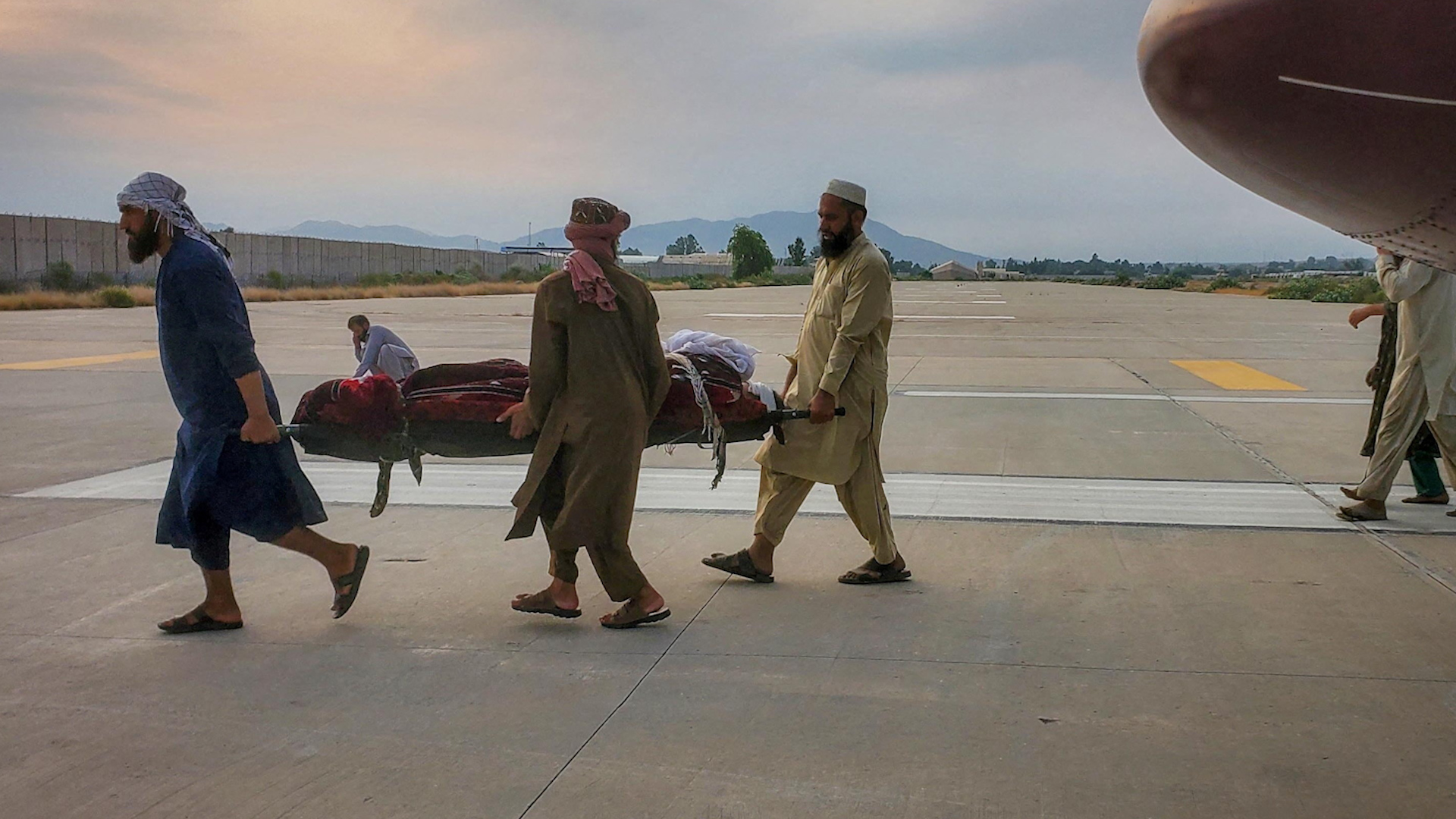 Động đất ở Afghanistan: hơn 620 người thiệt mạng, 1.500 người bị thương - Ảnh 1.