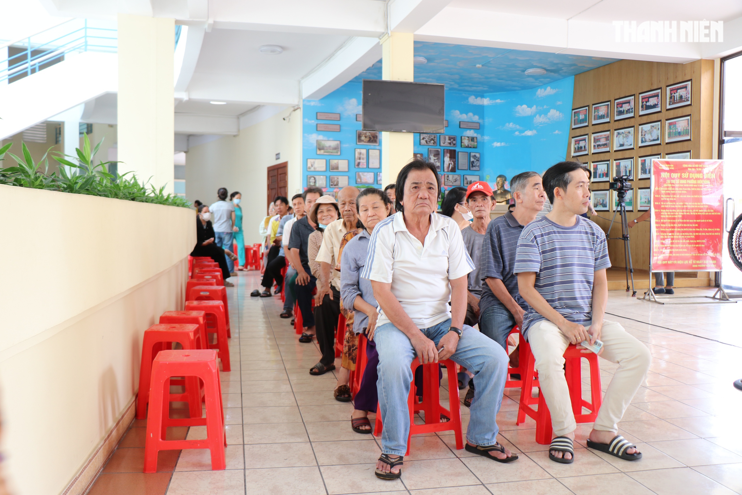 Quà Quốc khánh 2.9 đến tay người dân TP.HCM: 'Nôn nao đến mức ngủ không được'- Ảnh 4. Quà Quốc khánh 2.9 đến tay người dân TP.HCM: 'Nôn nao đến mức ngủ không được'- Ảnh 4.