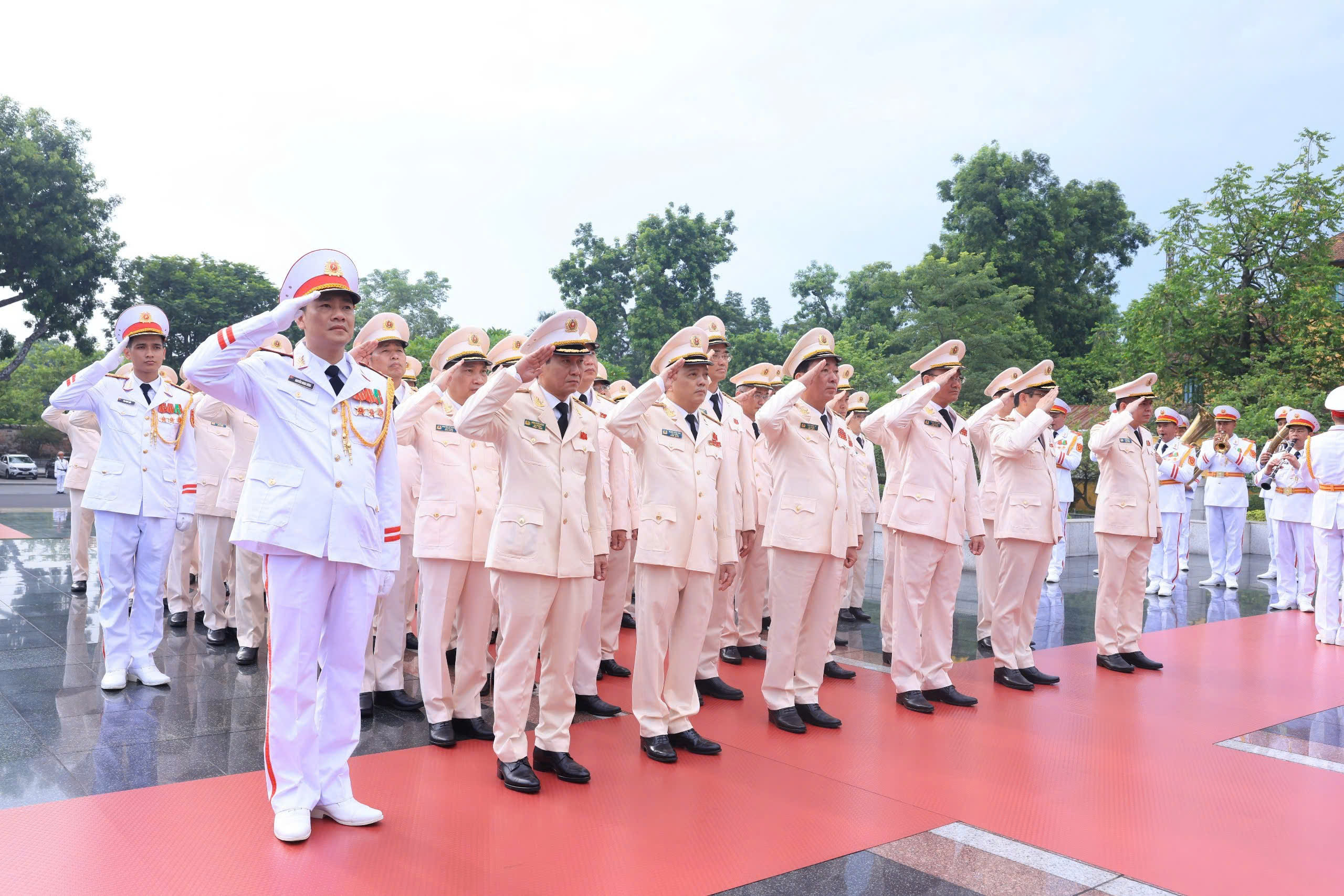 L&atilde;nh đạo Đảng, Nh&agrave; nước v&agrave;o Lăng viếng B&aacute;c nh&acirc;n 80 năm Quốc kh&aacute;nh 2.9 - Ảnh 13.