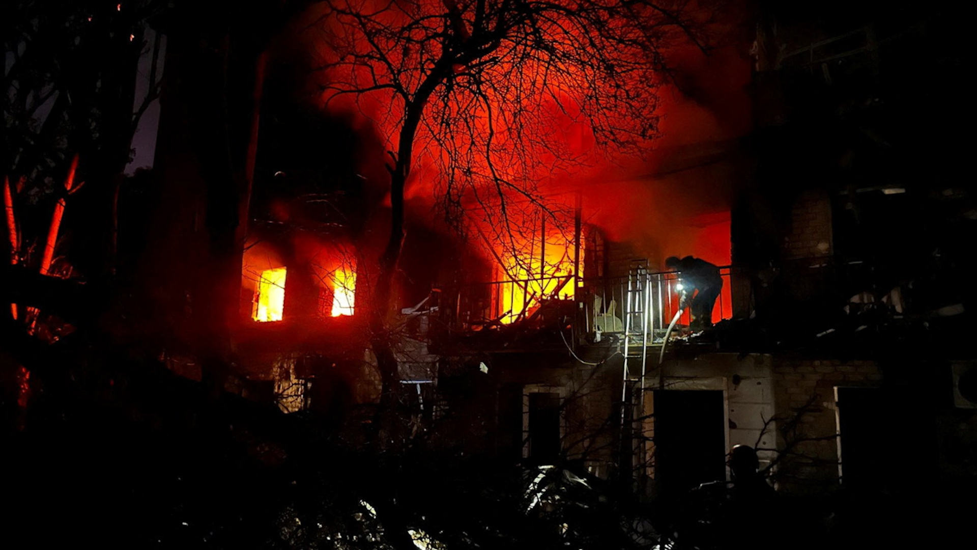 Tổng thống Zelensky đe dọa sẽ c&oacute; &lsquo;c&aacute;c cuộc tấn c&ocirc;ng s&acirc;u mới&rsquo; v&agrave;o Nga - Ảnh 1.