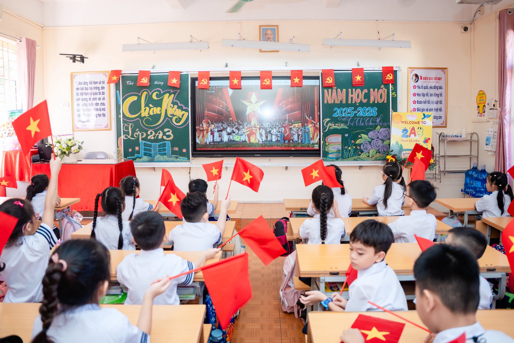 Quảng Ninh: sáp nhập trường phụ huynh lo ngại, lãnh đạo sở lên tiếng - Ảnh 1.