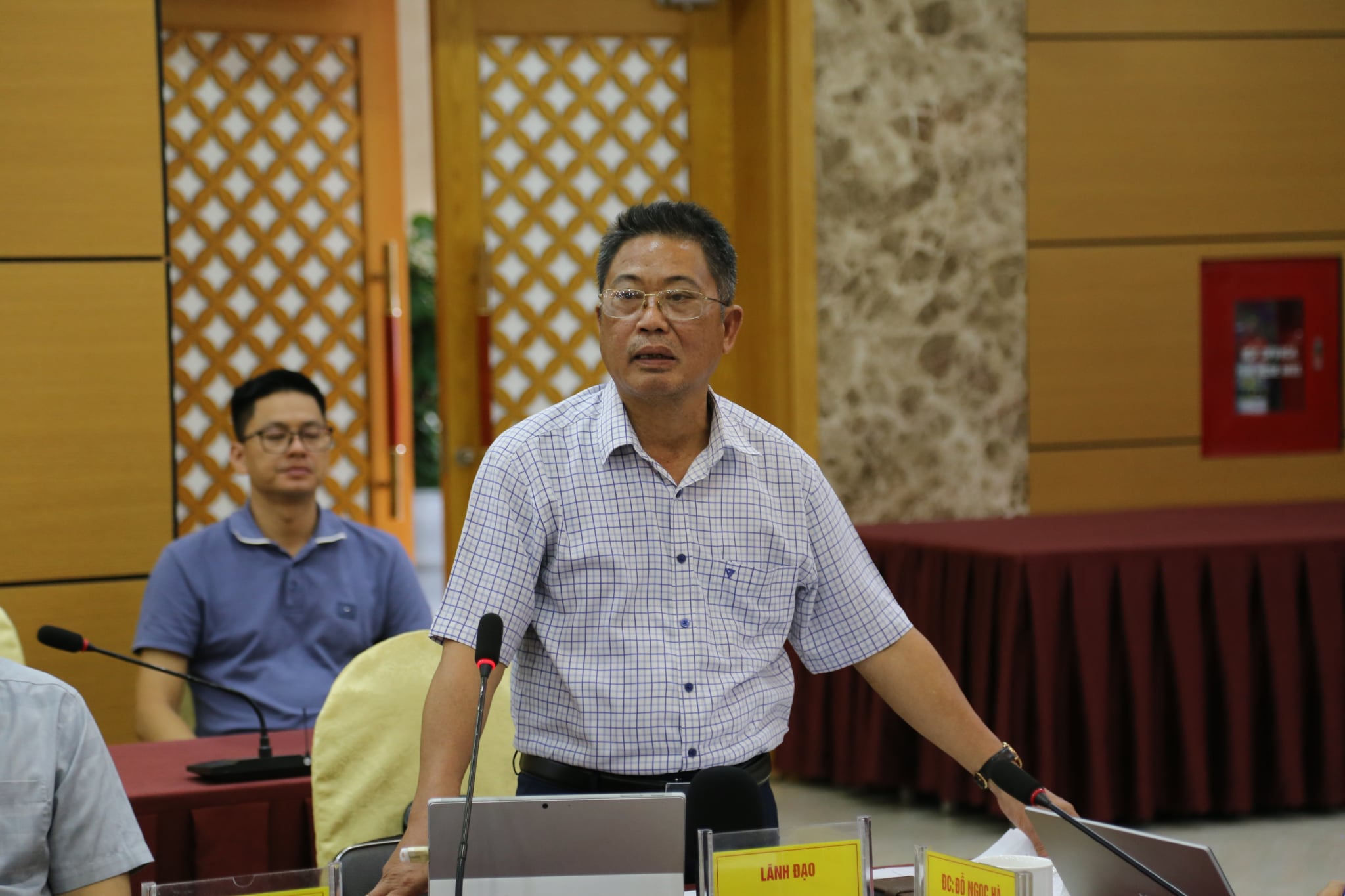 क्वांग निन्ह में 4,000 शिक्षकों की गंभीर कमी है - फोटो 3. Quảng Ninh đối mặt với tình trạng thiếu giáo viên nghiêm trọng lên tới 4 . 000 Người - Ảnh 3.