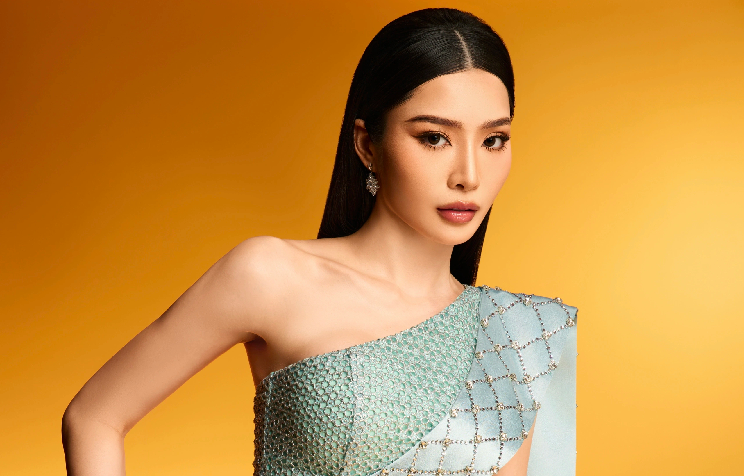 Sắc vóc 3 cô gái dân tộc gây chú ý khi thi Miss Grand Vietnam - Ảnh 1.