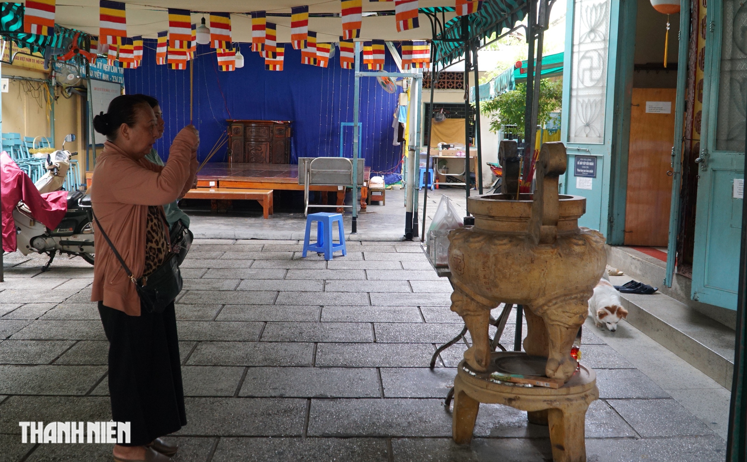 Di tích chùa Thiên Tôn ở An Đông với hầm bí mật kháng chiến đặc sắc - Ảnh 11. Di tích chùa Thiên Tôn ở An Đông với hầm bí mật kháng chiến đặc sắc - Ảnh 11.