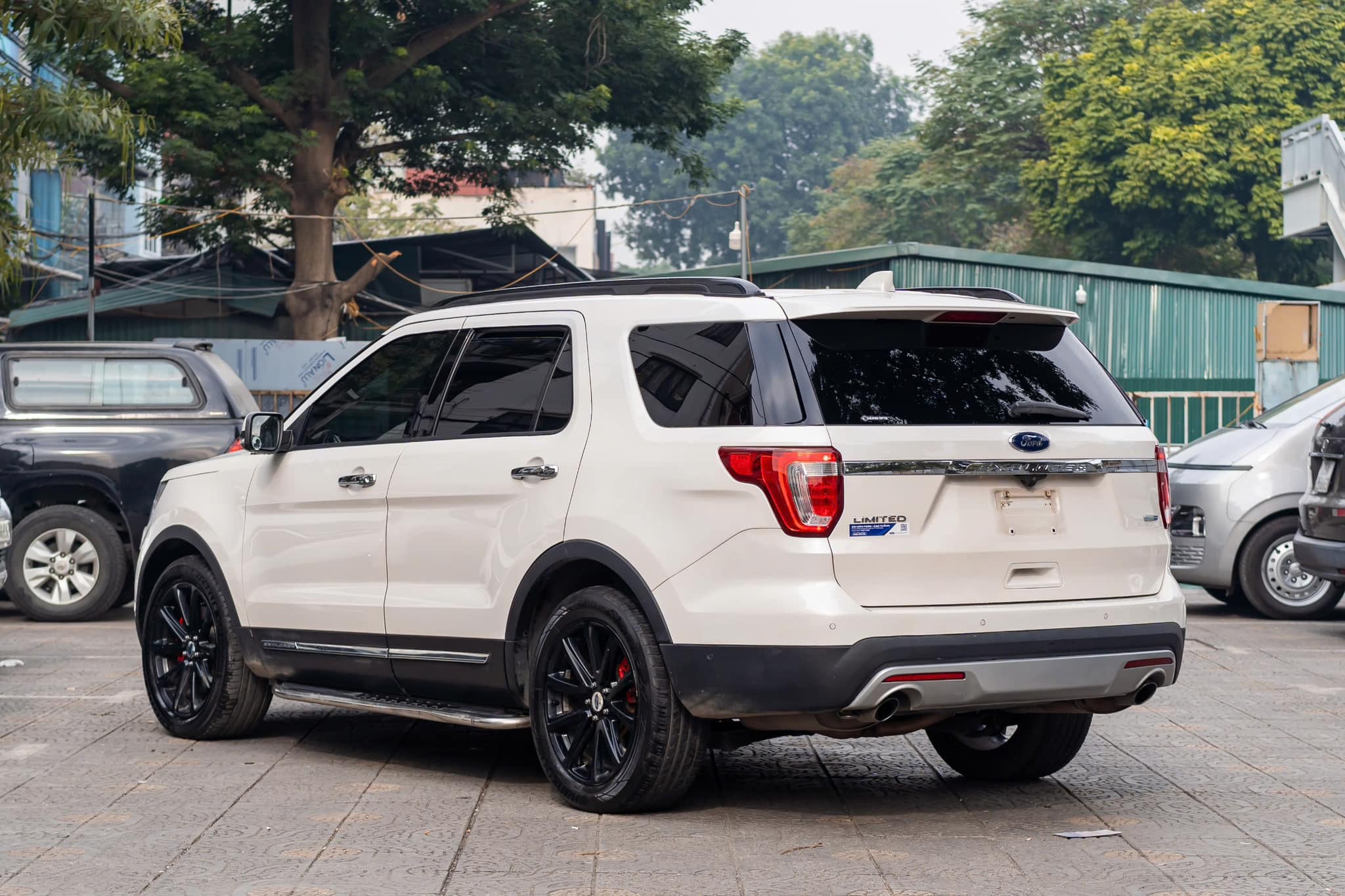 Có nên mua Ford Explorer cũ giá chưa tới 700 triệu đồng? - Ảnh 3.
