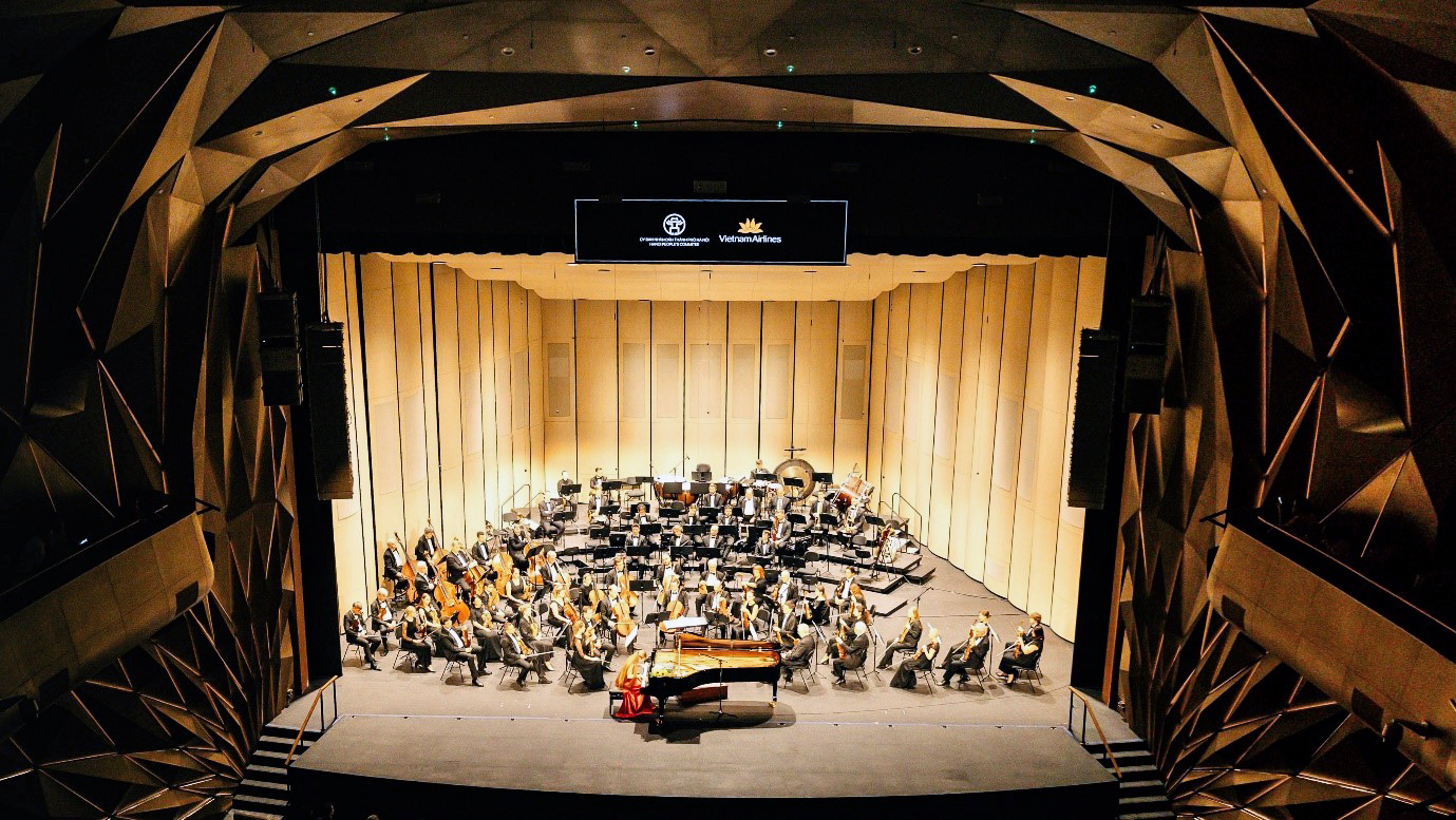 Freuen Sie sich auf erstklassige Musik beim „Vietnam Airlines Classic – Hanoi Concert 2025“ – Foto 1. Đón chờ âm nhạc đỉnh cao tại ‘Vietnam Airlines Classic - Hanoi Concert 2025’ - Ảnh 1.