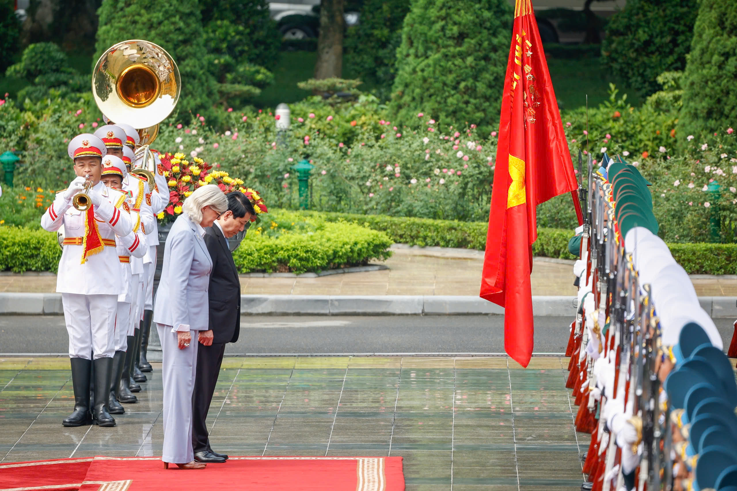 Chủ tịch nước Lương Cường chủ trì lễ đón Toàn quyền Úc Sam Mostyn- Ảnh 3.