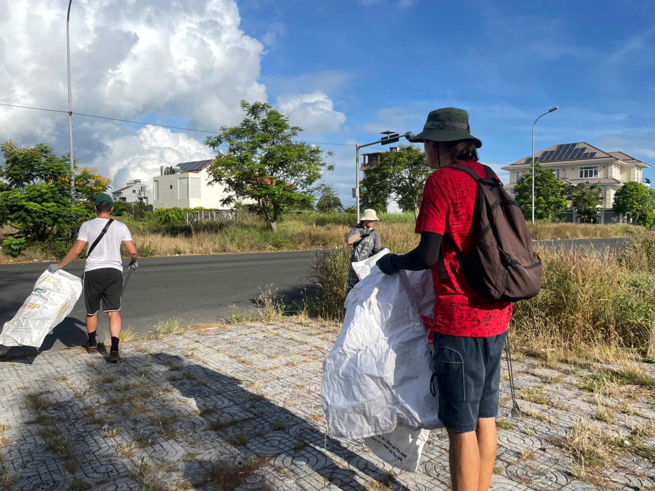 ‘Tôi nhặt rác để sống có ý nghĩa hơn’ - Ảnh 2.
