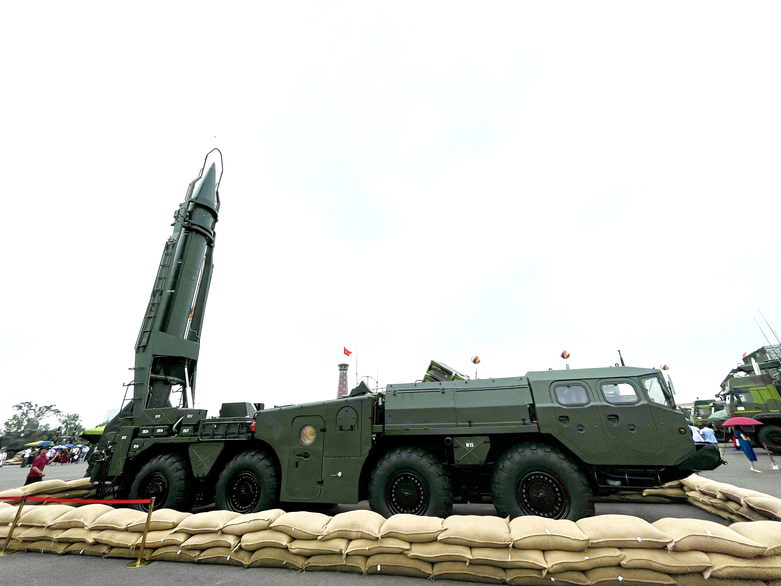 Cận cảnh tên lửa Scud-B, cả Đ…