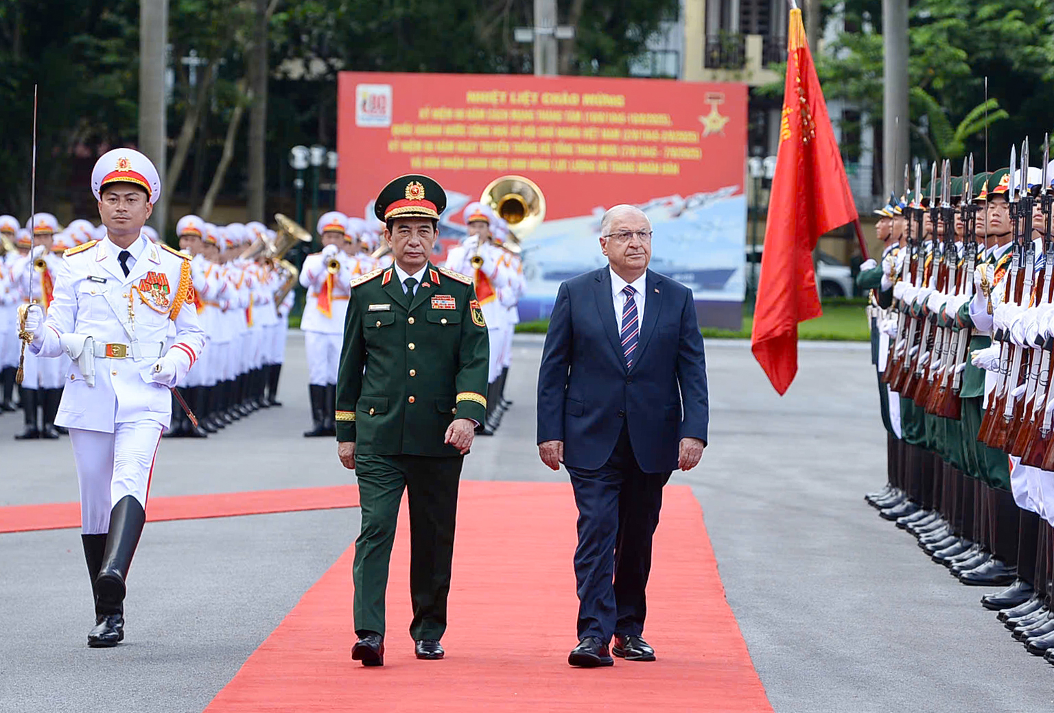 - Ảnh 1. Lần đầu tiên Thổ Nhĩ Kỳ cử sĩ quan tham mưu sang đào tạo tại Việt Nam - Ảnh 1.