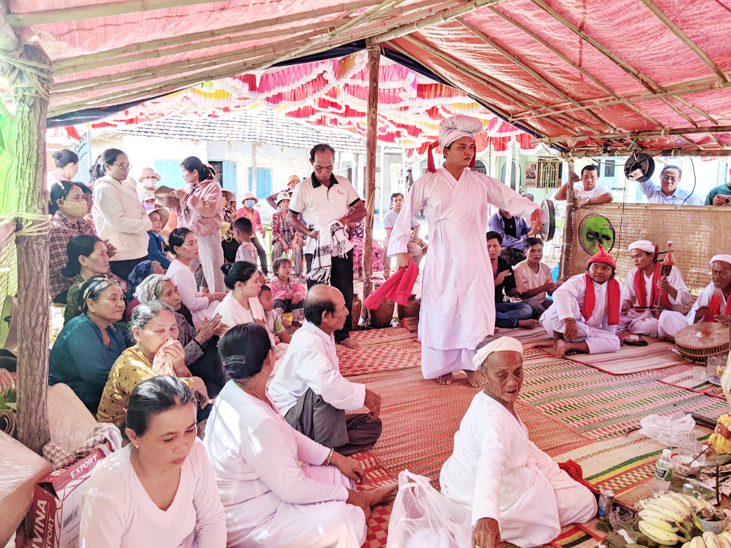 Tiếng kèn Saranai nơi tháp nắng - Ảnh 6.