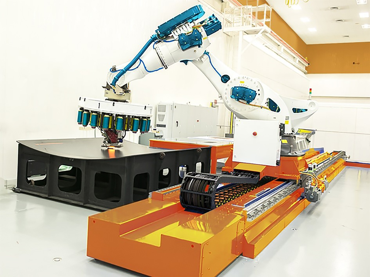 CT UAV - ‘Sốc’ với nhà máy đúc composite tự tiến hóa- Ảnh 6.