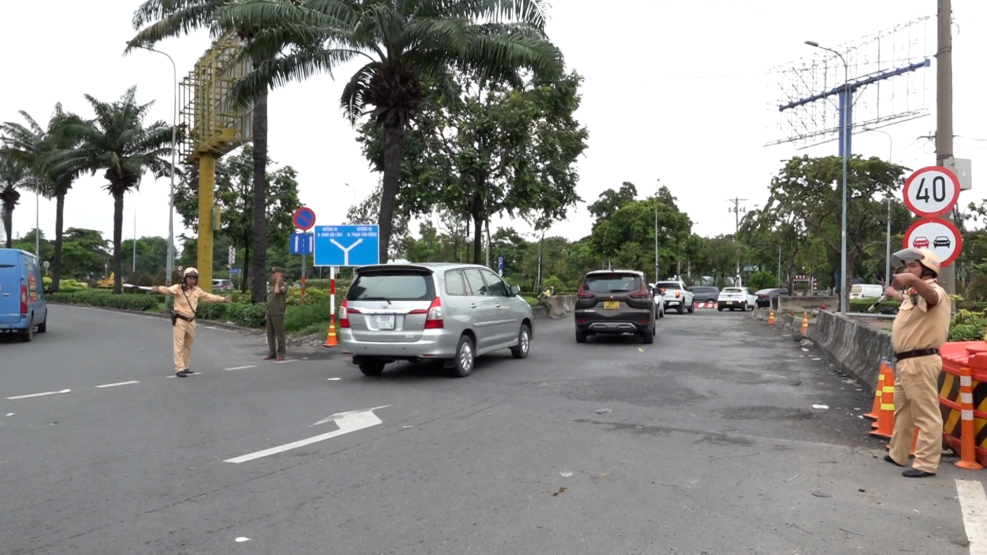 Đ&oacute;ng cầu B&igrave;nh Triệu 1: 'Dễ thở' hơn sau nhiều ng&agrave;y kẹt cứng - Ảnh 3.