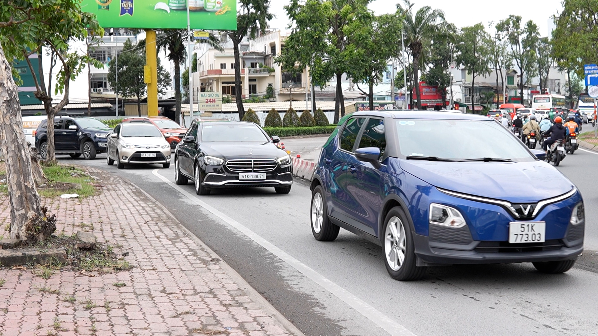 Đ&oacute;ng cầu B&igrave;nh Triệu 1: 'Dễ thở' hơn sau nhiều ng&agrave;y kẹt cứng - Ảnh 5.