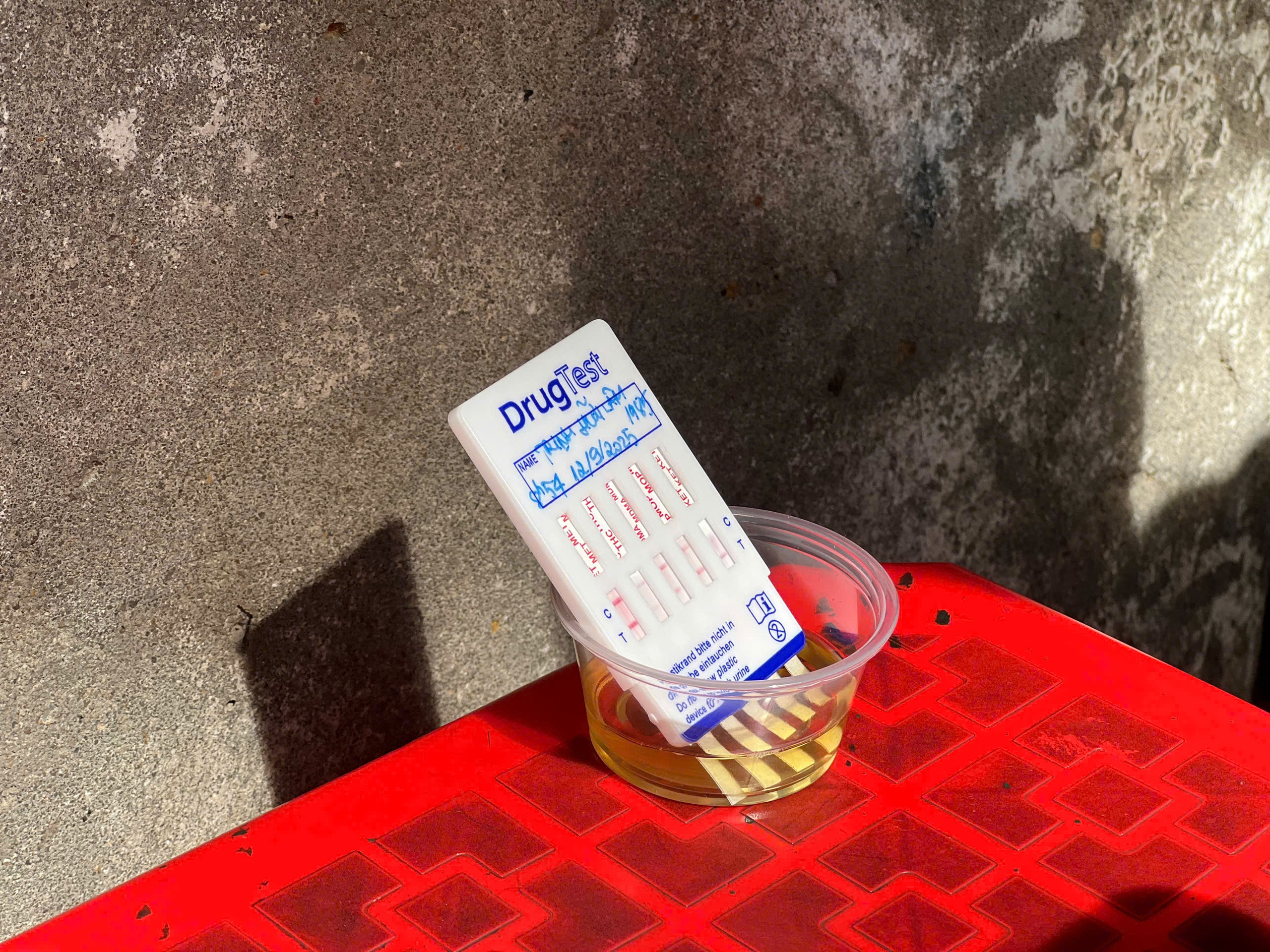 Công an phường Thủ Đức tổng kiểm tra cảng, phát hiện tài xế dương tính ma túy - Ảnh 3.