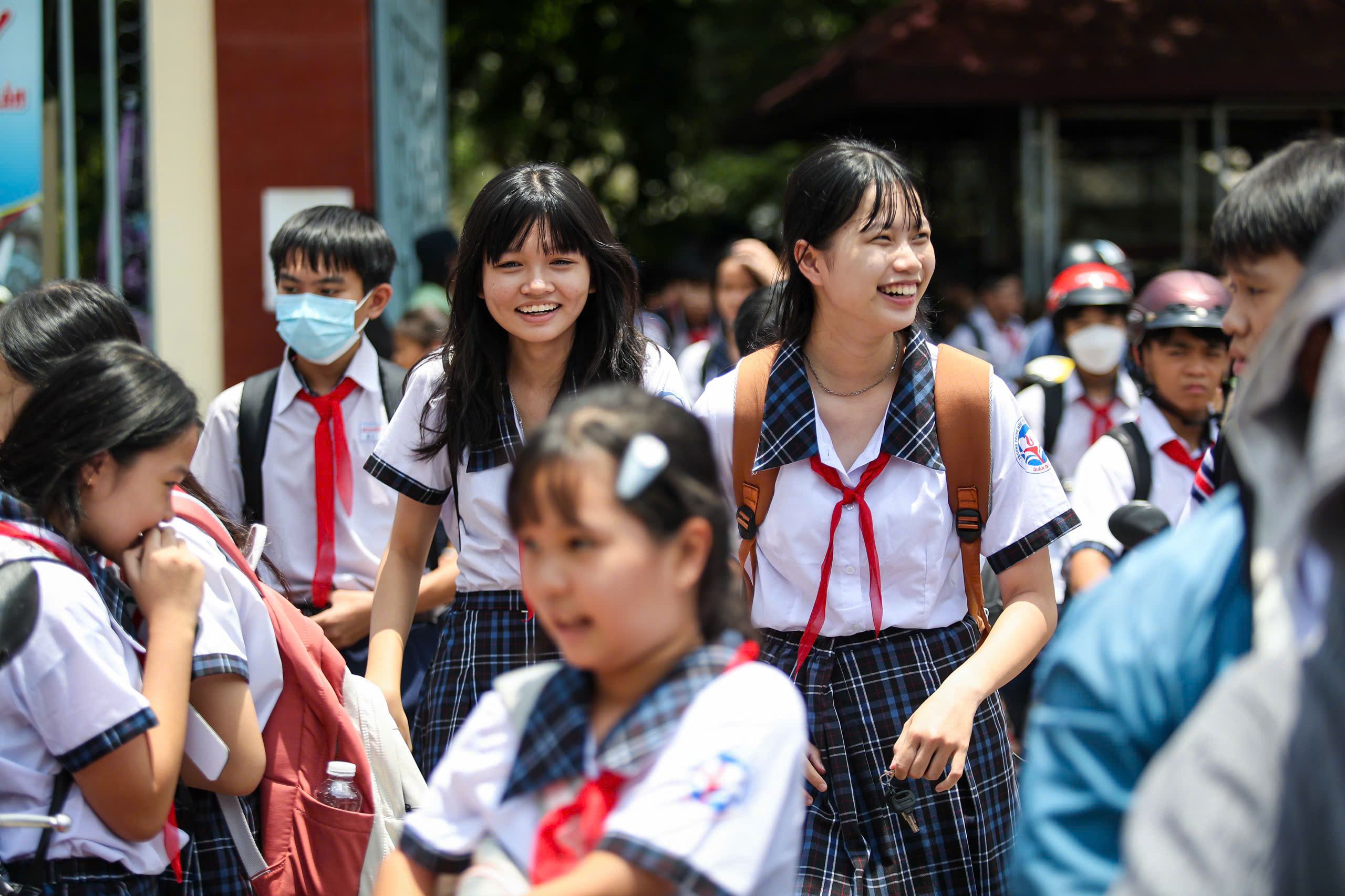 Không tan học trước 16 giờ: Làm thế nào để học sinh có 'buổi chiều tử tế'? - Ảnh 1.