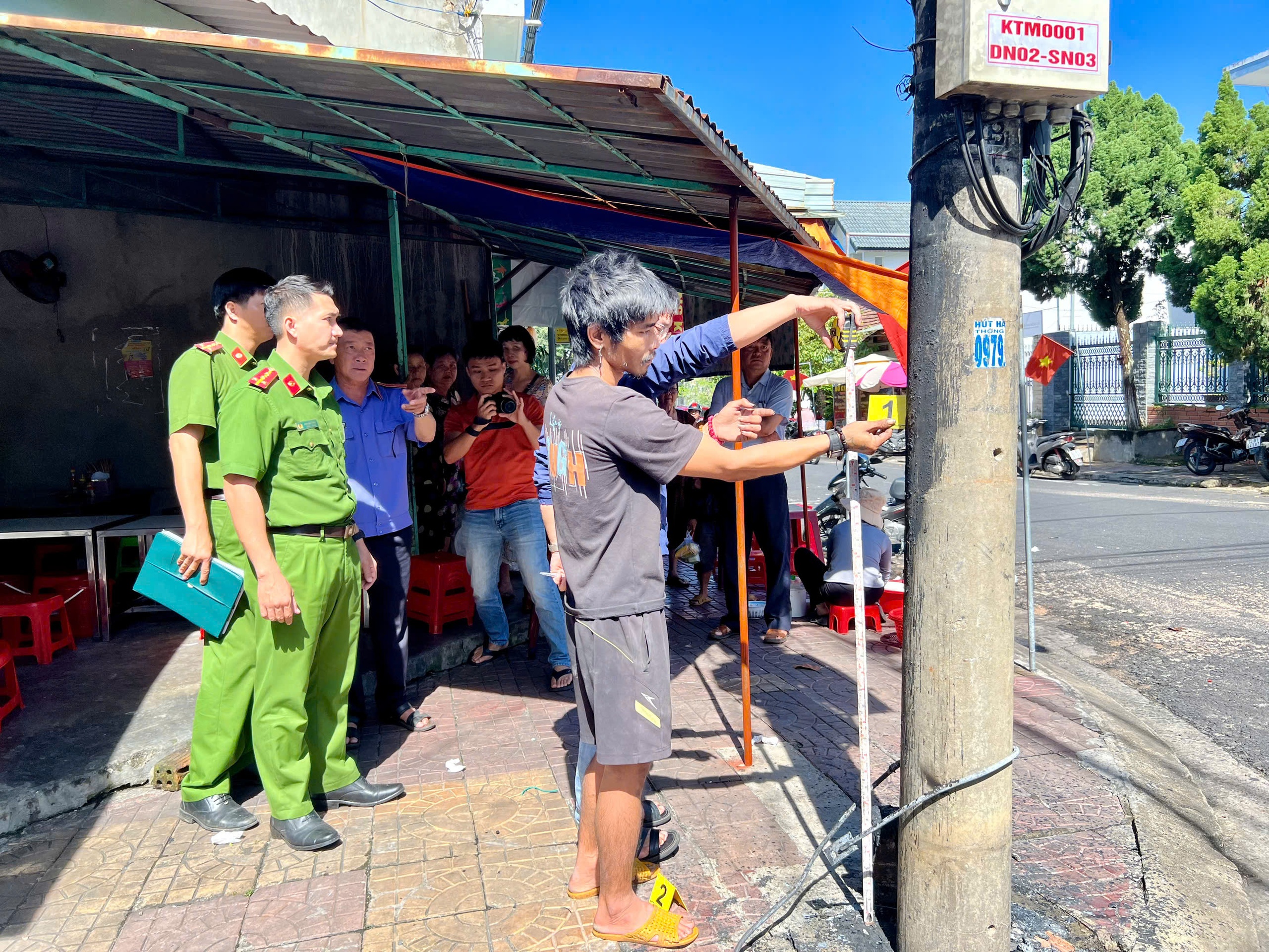 Bắt nghi phạm phóng hỏa đốt trụ điện ở Kon Tum- Ảnh 2.
