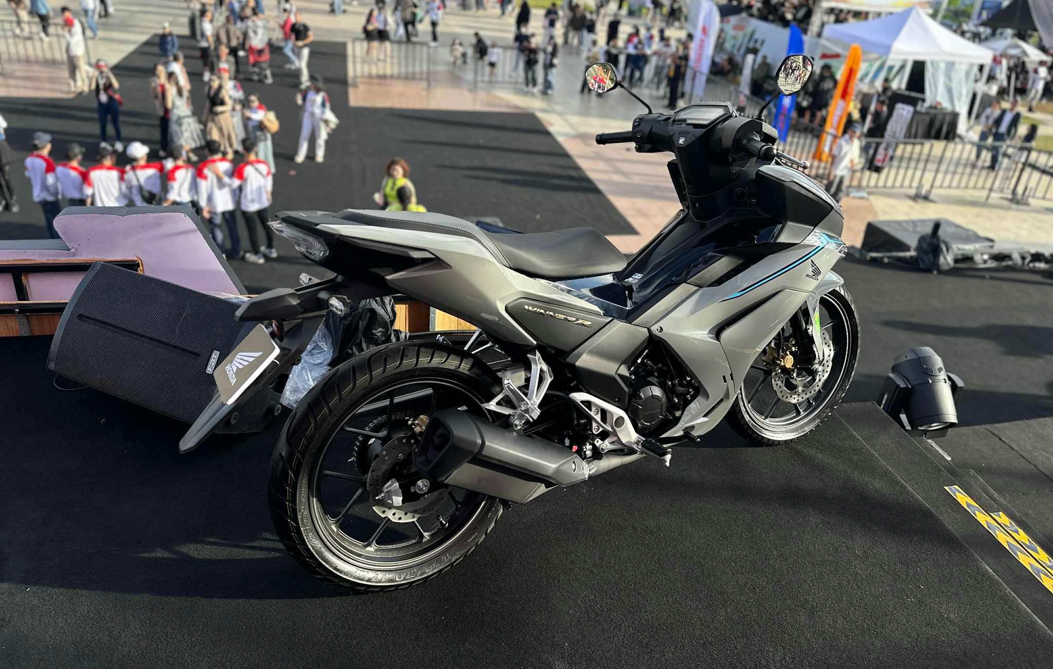 Honda Winner R thay Winner X tại Việt Nam: ‘Bình mới rượu cũ’, giá từ 46 triệu - Ảnh 3.