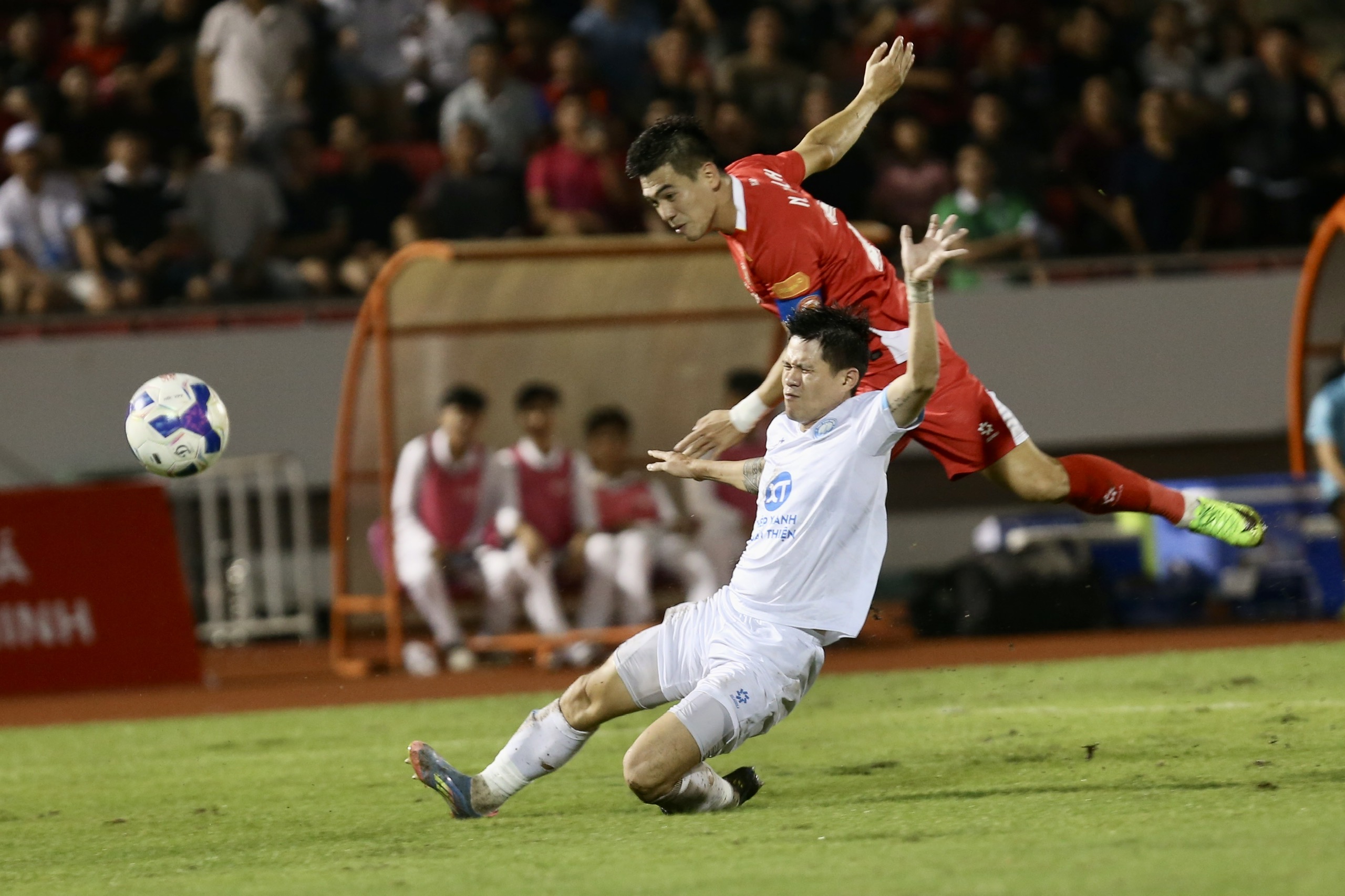 Lịch thi đấu vòng 4 V-League: Tiến Linh…