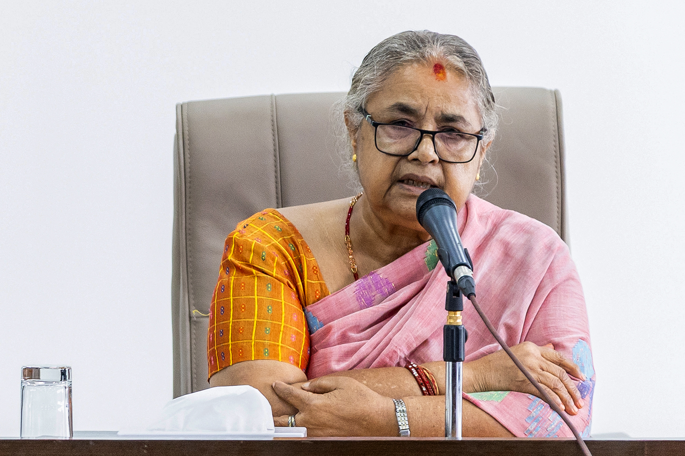 Tân Thủ tướng Nepal tuyên bố sẽ không cầm quyền quá 6 tháng - Ảnh 1.