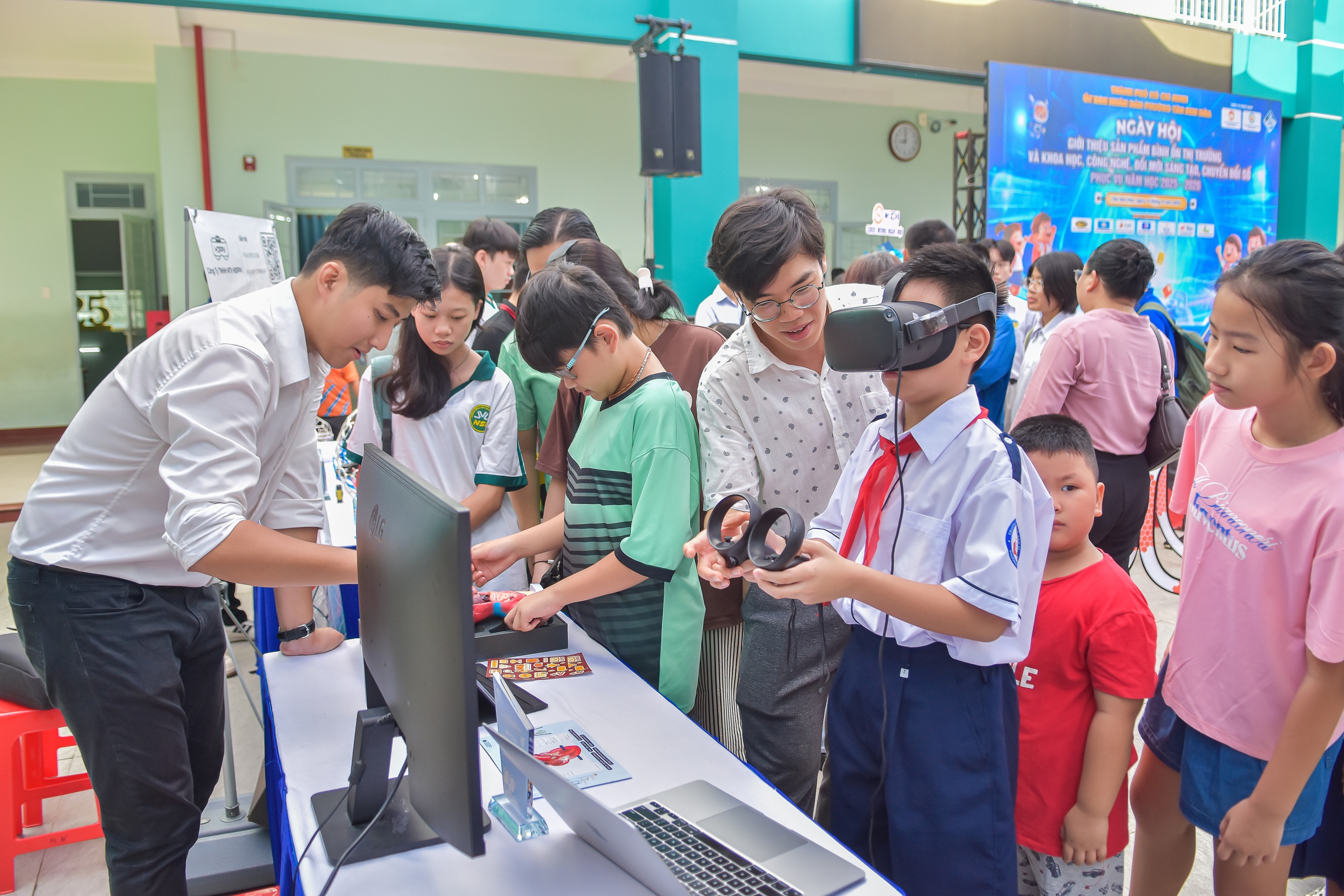 'Sân chơi sáng tạo' nâng cao chất lượng giáo dục trong thời đại số - Ảnh 1.