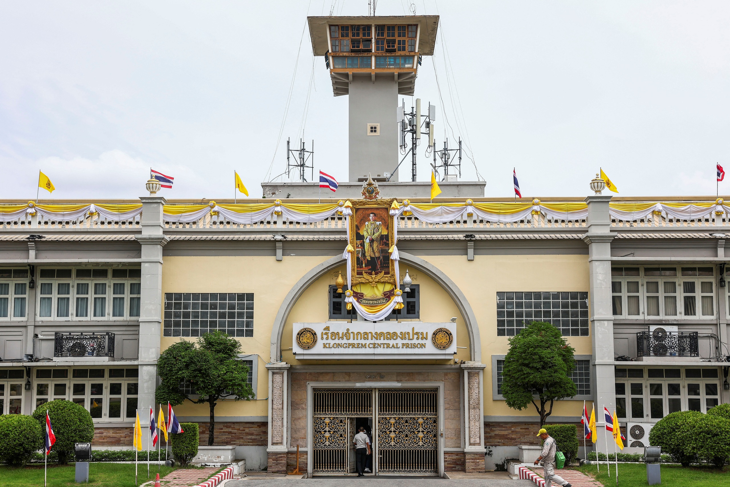 Ông Thaksin Shinawatra được đưa vào khu y tế của trại giam do sức khỏe yếu - Ảnh 1.