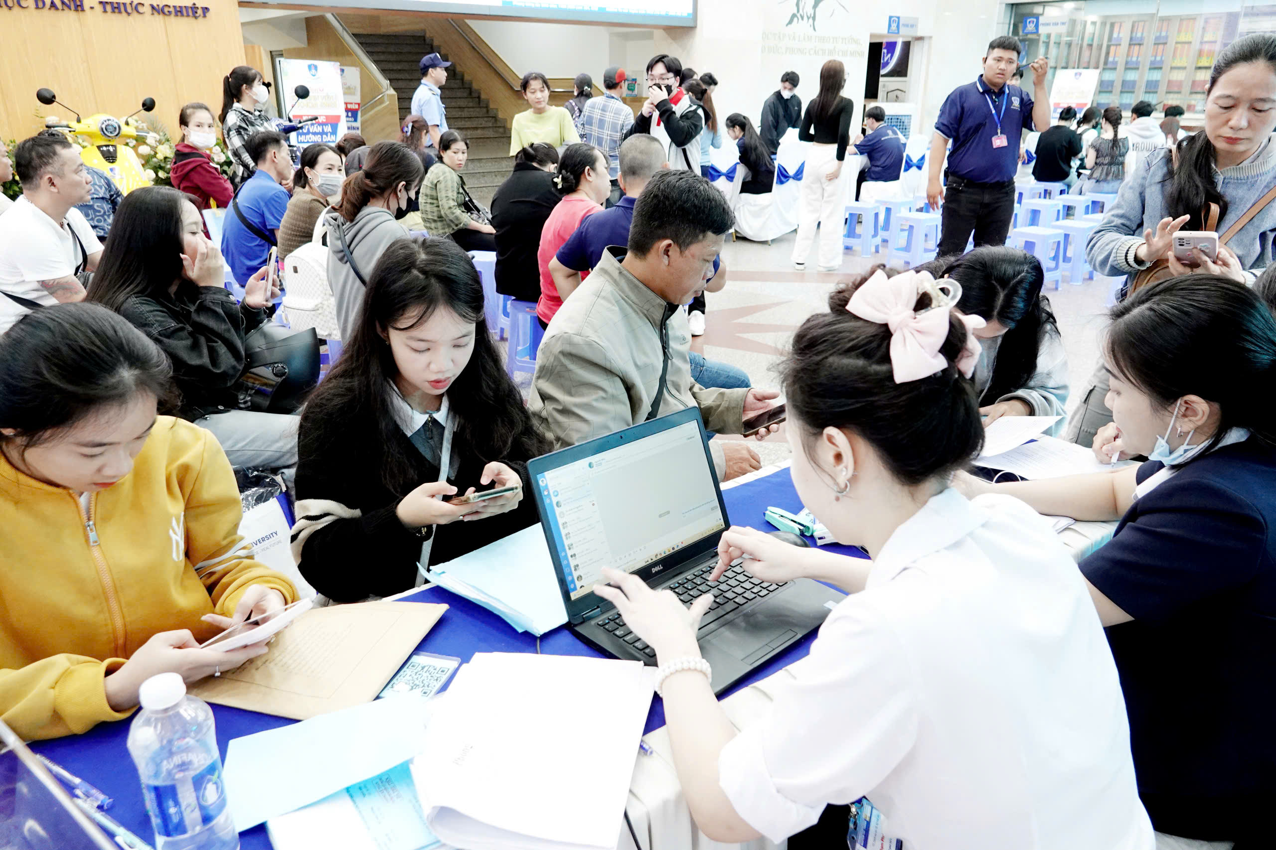 Đổi mới tuyển sinh ĐH năm 2026 để đánh giá đúng năng lực thí sinh  - Ảnh 3.