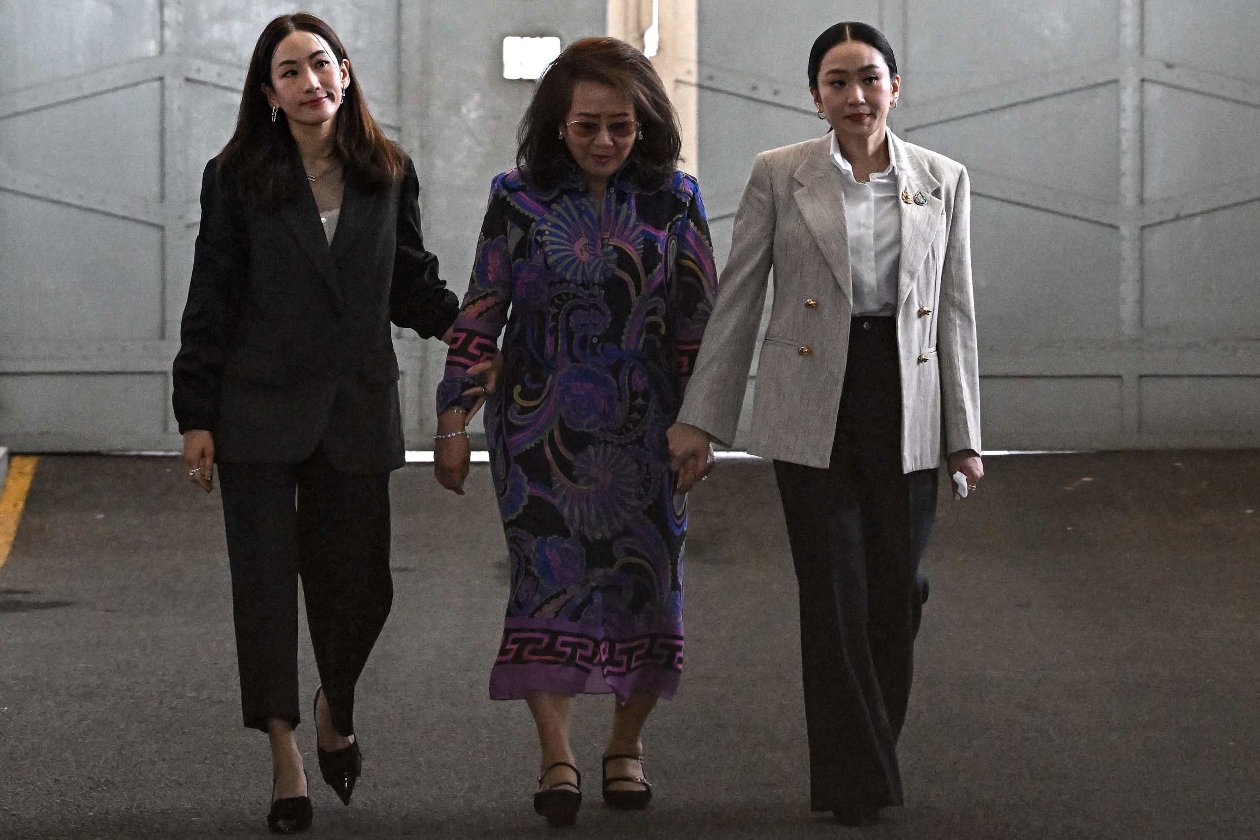 Ông Thaksin Shinawatra được đưa vào khu y tế của trại giam do sức khỏe yếu - Ảnh 2.