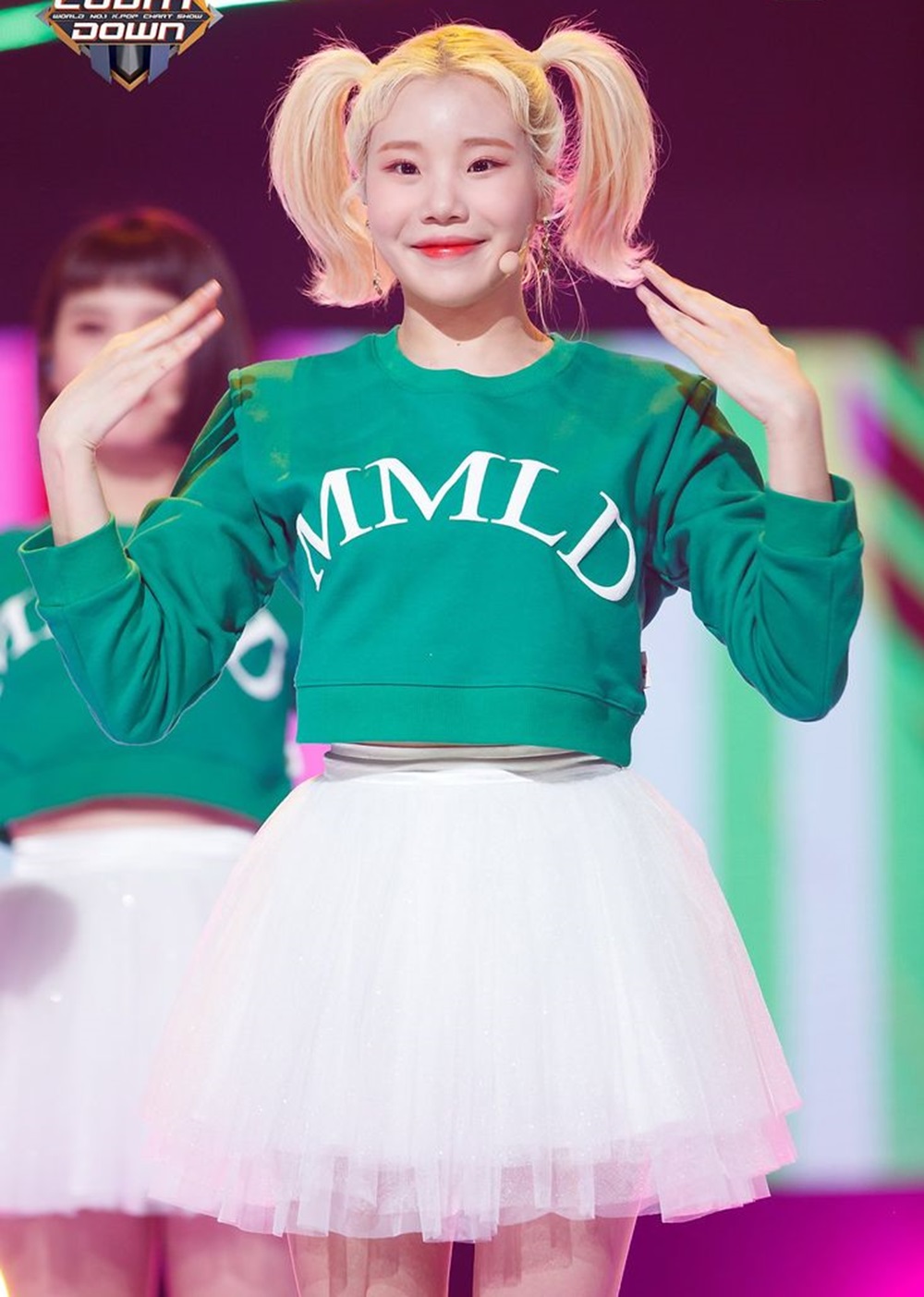 Nữ thần tượng xấu nhất Kpop gây bất ngờ với diện mạo mới - Ảnh 2.