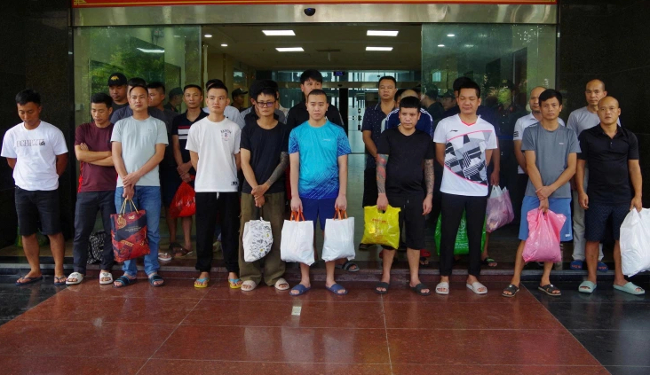 Triệt phá đường dây cá độ bóng đá 4.500 tỉ đồng qua trang bong88.com - Ảnh 2.