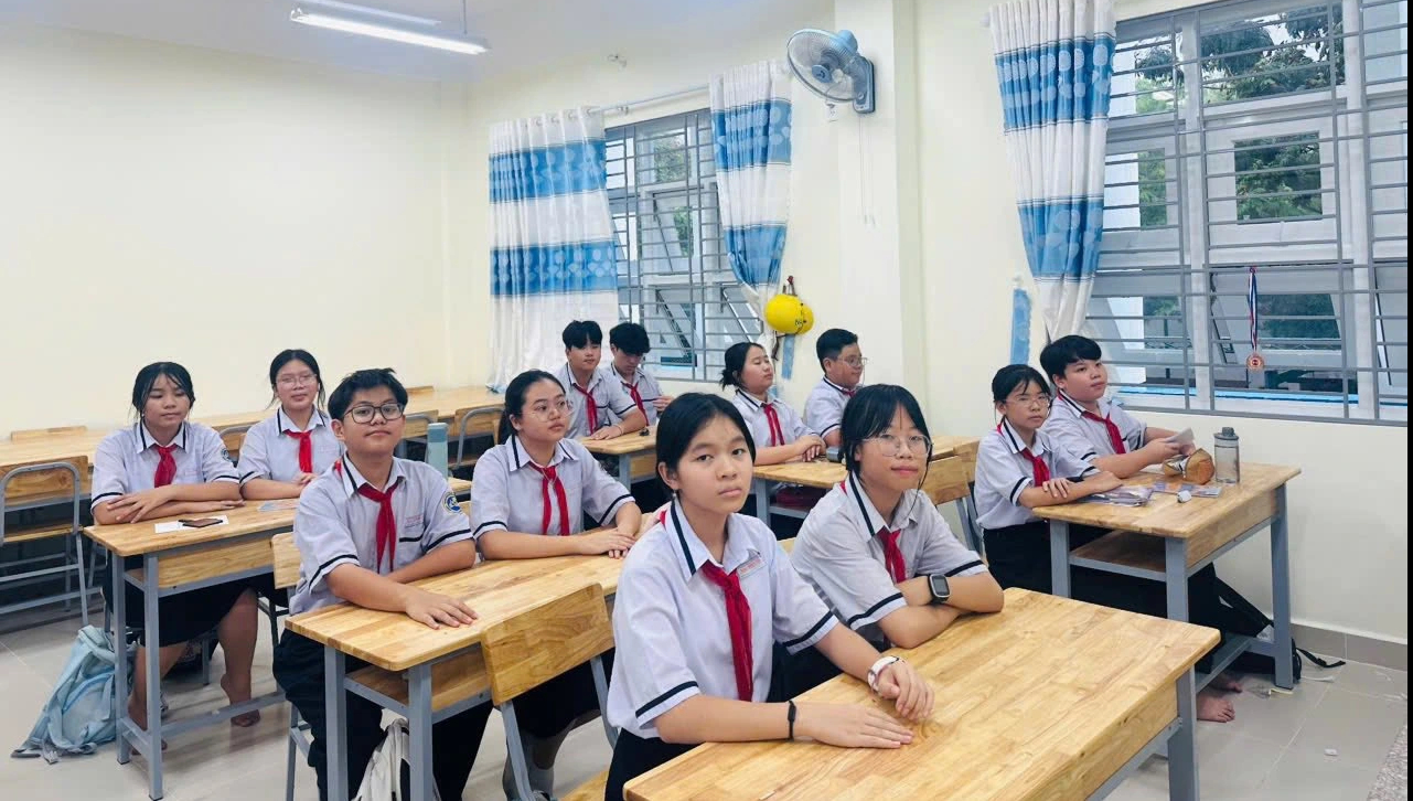 Hàng loạt trường thay đổi thời khóa biểu, sau chỉ đạo của lãnh đạo Sở GD-ĐT TP.HCM - Ảnh 1.