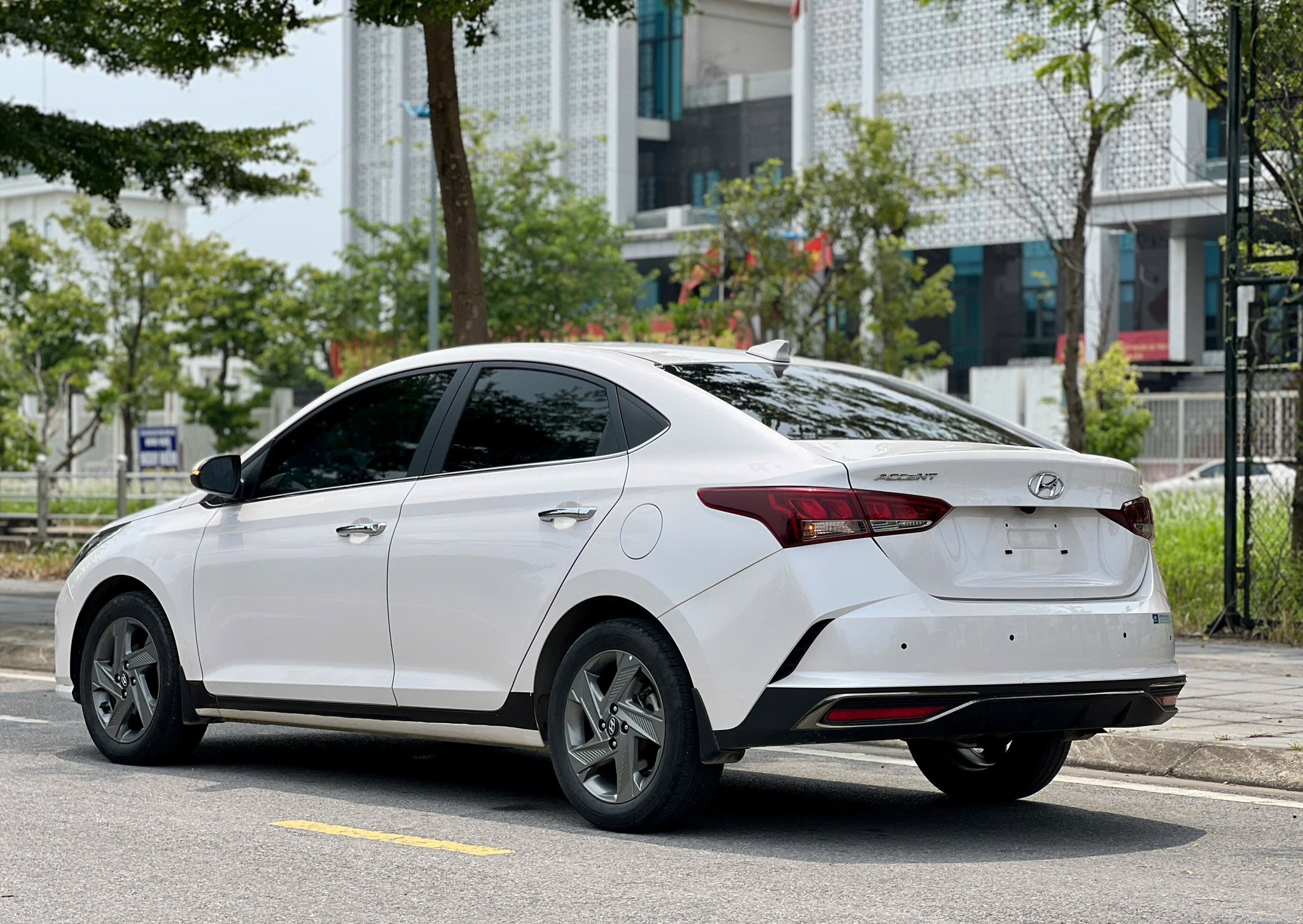 Hyundai Accent sử dụng 3 năm, giá 420 triệu có đáng cân nhắc? - Ảnh 2.