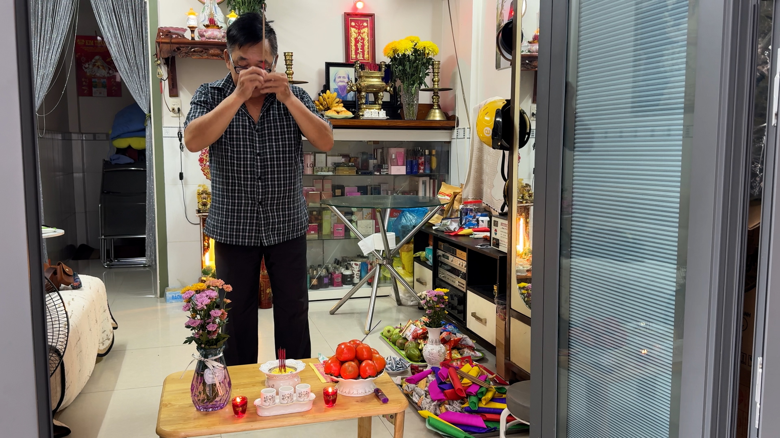 Cúng cô hồn có đang biến thành mê tín?