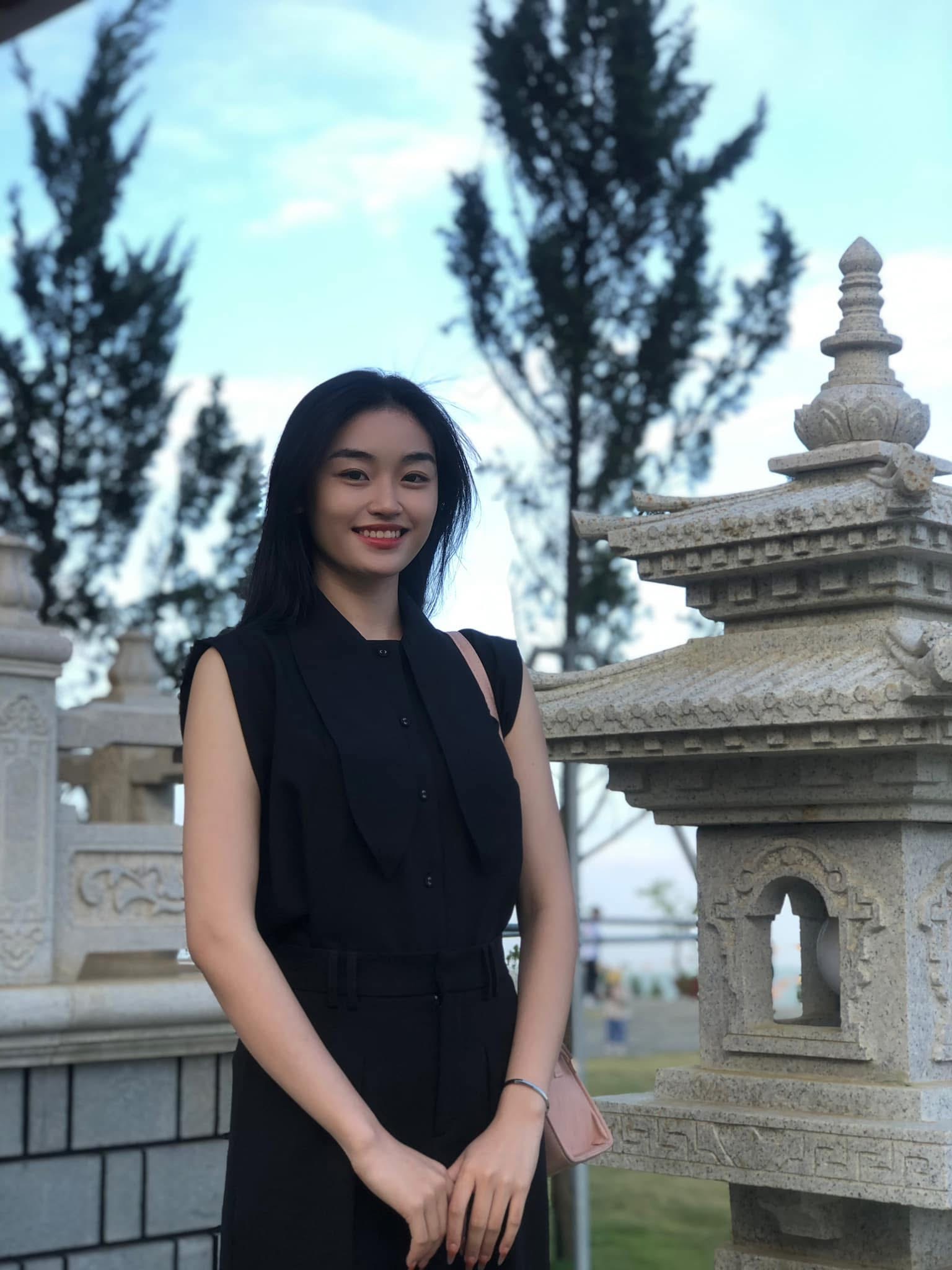 Nhan sắc đời thường của cô gái đăng quang Miss Grand Vietnam 2025 - Ảnh 3.