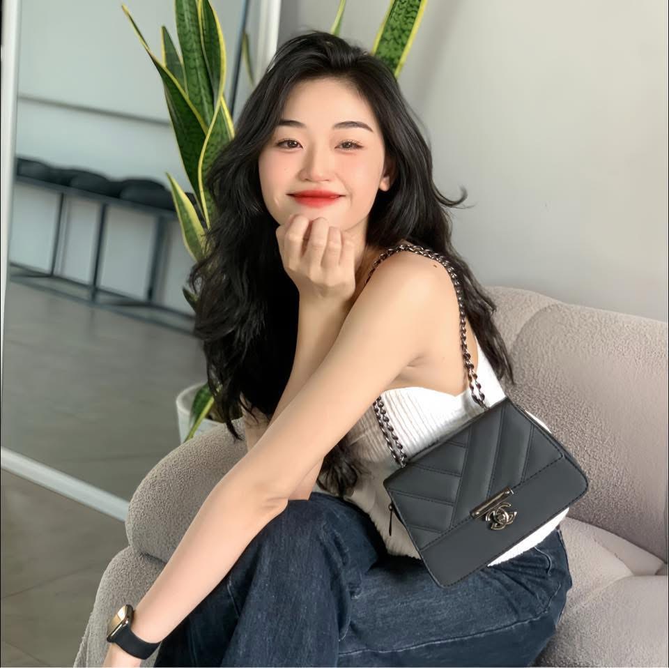 Nhan sắc đời thường của cô gái đăng quang Miss Grand Vietnam 2025 - Ảnh 8.