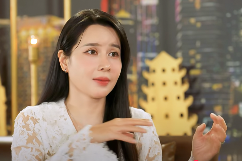 Lưu Hương Giang: Nhiều người cứ nghĩ tôi 'đập cả mặt xây lại' - Ảnh 2.