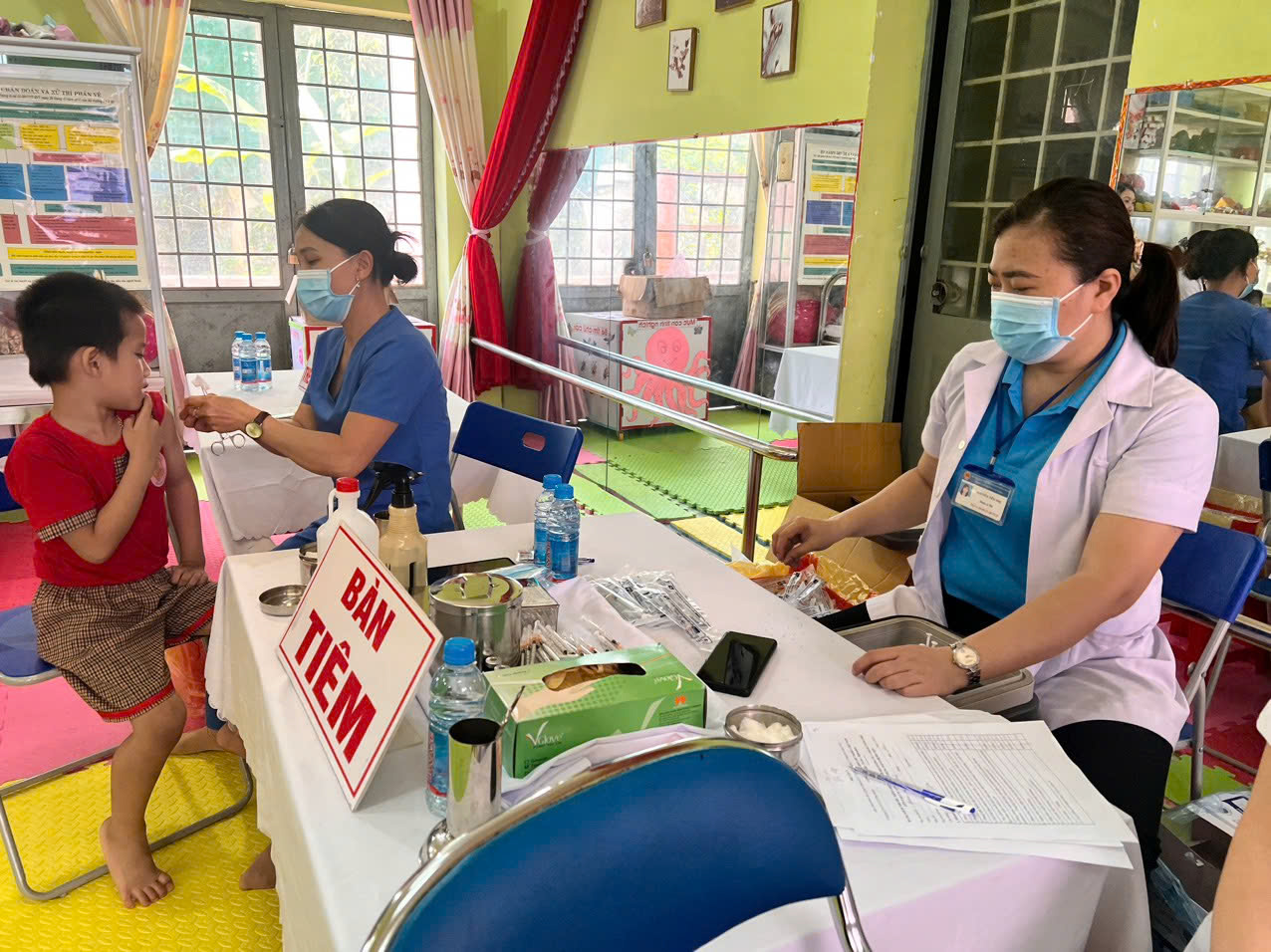 Đầu tư hàng trăm triệu USD nâng tầm y tế cơ sở vùng khó khăn - Ảnh 2.