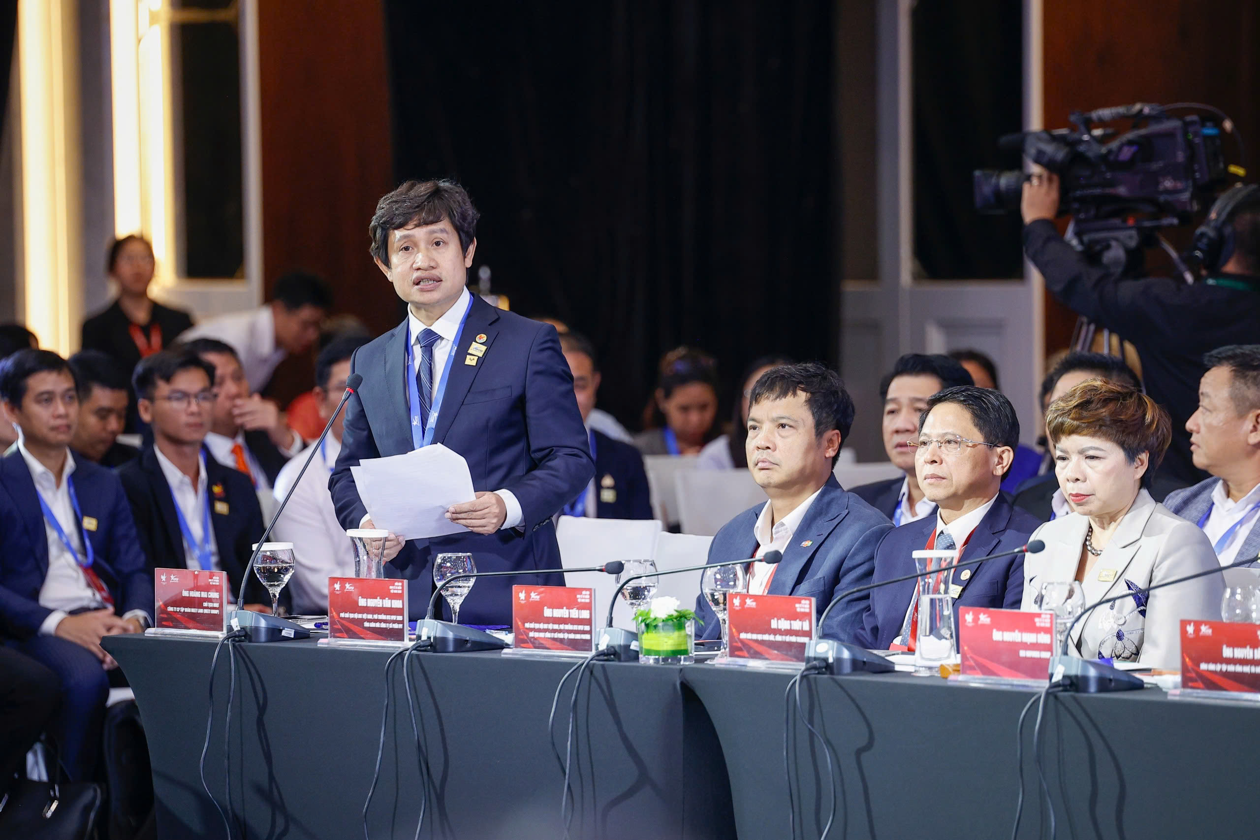 Thủ tướng: 'Các bạn giàu có là đất nước giàu có'- Ảnh 3. Thủ tướng: 'Các bạn giàu có là đất nước giàu có'- Ảnh 3.