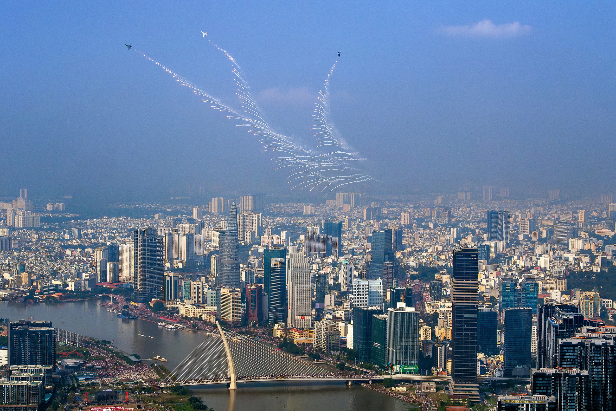 Preisverleihung und Ausstellung „Neue Farben von Ho-Chi-Minh-Stadt“ – Foto 5.  Trao giải và triển lãm 'TP.HCM sắc màu mới'- Ảnh 5.