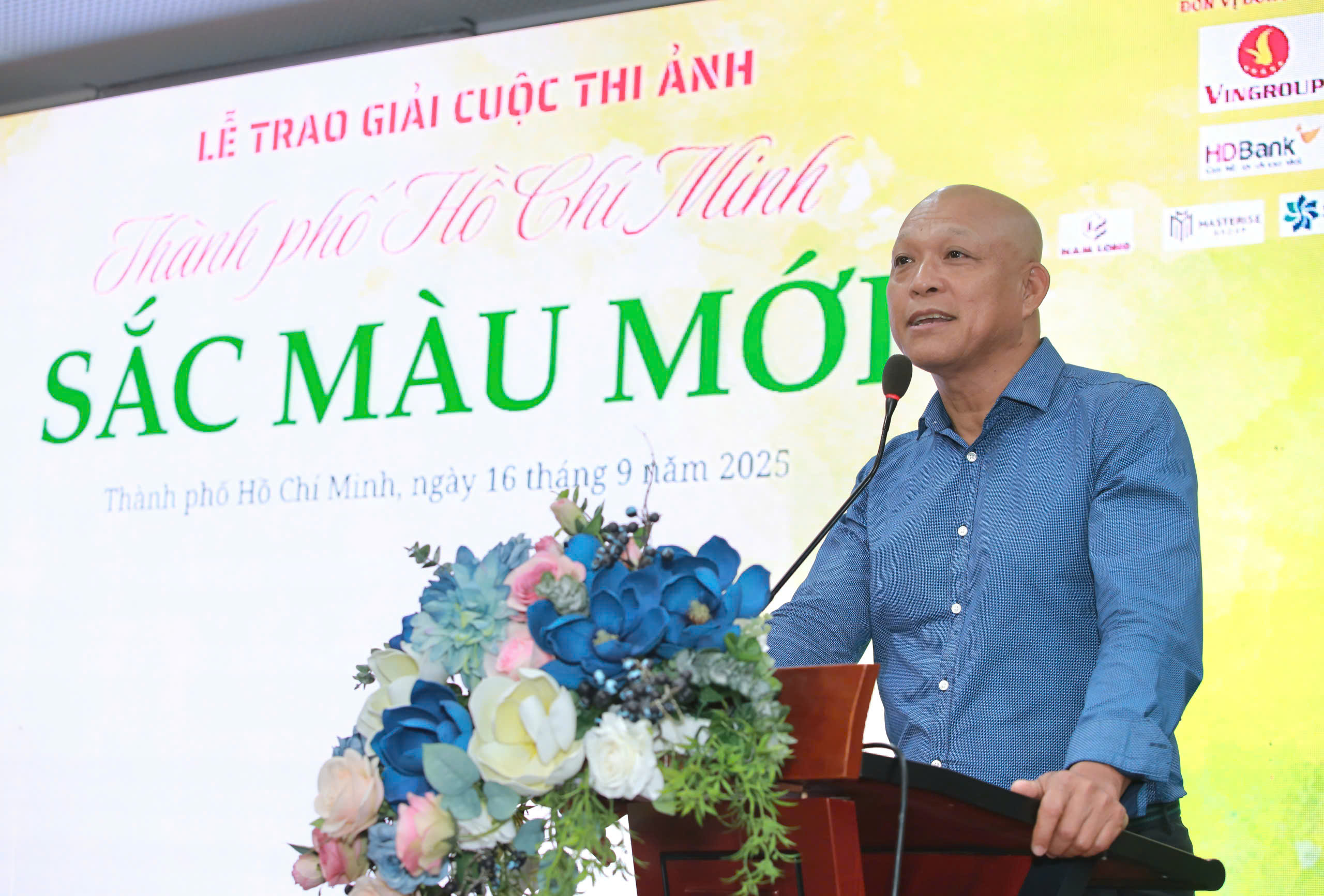 Preisverleihung und Ausstellung „Neue Farben von Ho-Chi-Minh-Stadt“ – Foto 4.  Trao giải và triển lãm 'TP.HCM sắc màu mới'- Ảnh 4.
