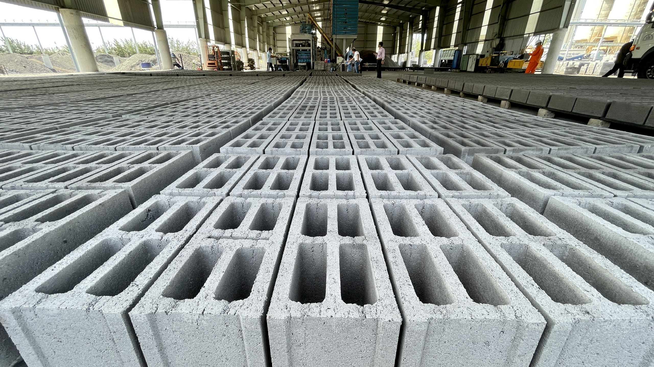 Bãi chứa 3,7 triệu tấn tro xỉ thành mỏ vật liệu triệu đô- Ảnh 3.