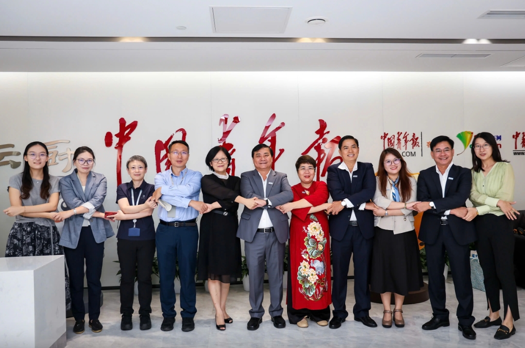 Báo Thanh Niên thăm và làm việc tại thủ đô Bắc Kinh - Trung Quốc- Ảnh 2. Báo Thanh Niên thăm và làm việc tại thủ đô Bắc Kinh - Trung Quốc- Ảnh 2.