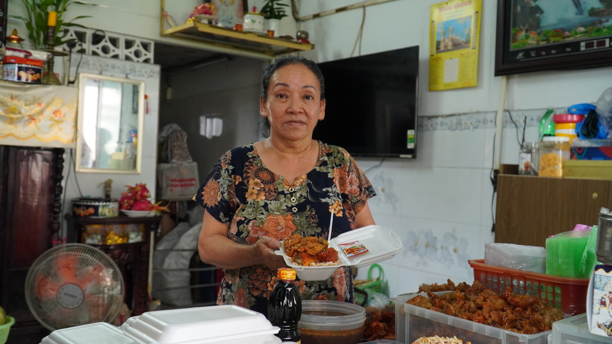 Độc đáo quán cơm 'thả dây' giúp bà chủ …