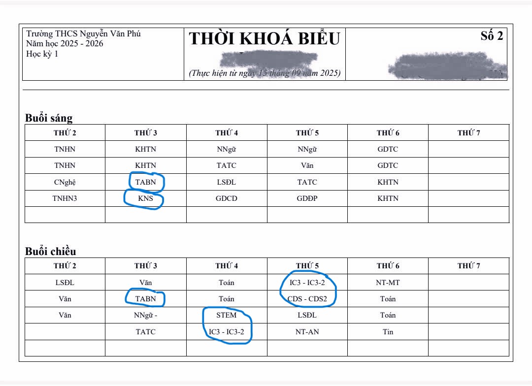 Nghi ngờ học sinh phải học chương trình nhà trường để trả nợ, hiệu trưởng nói gì? - Ảnh 1.