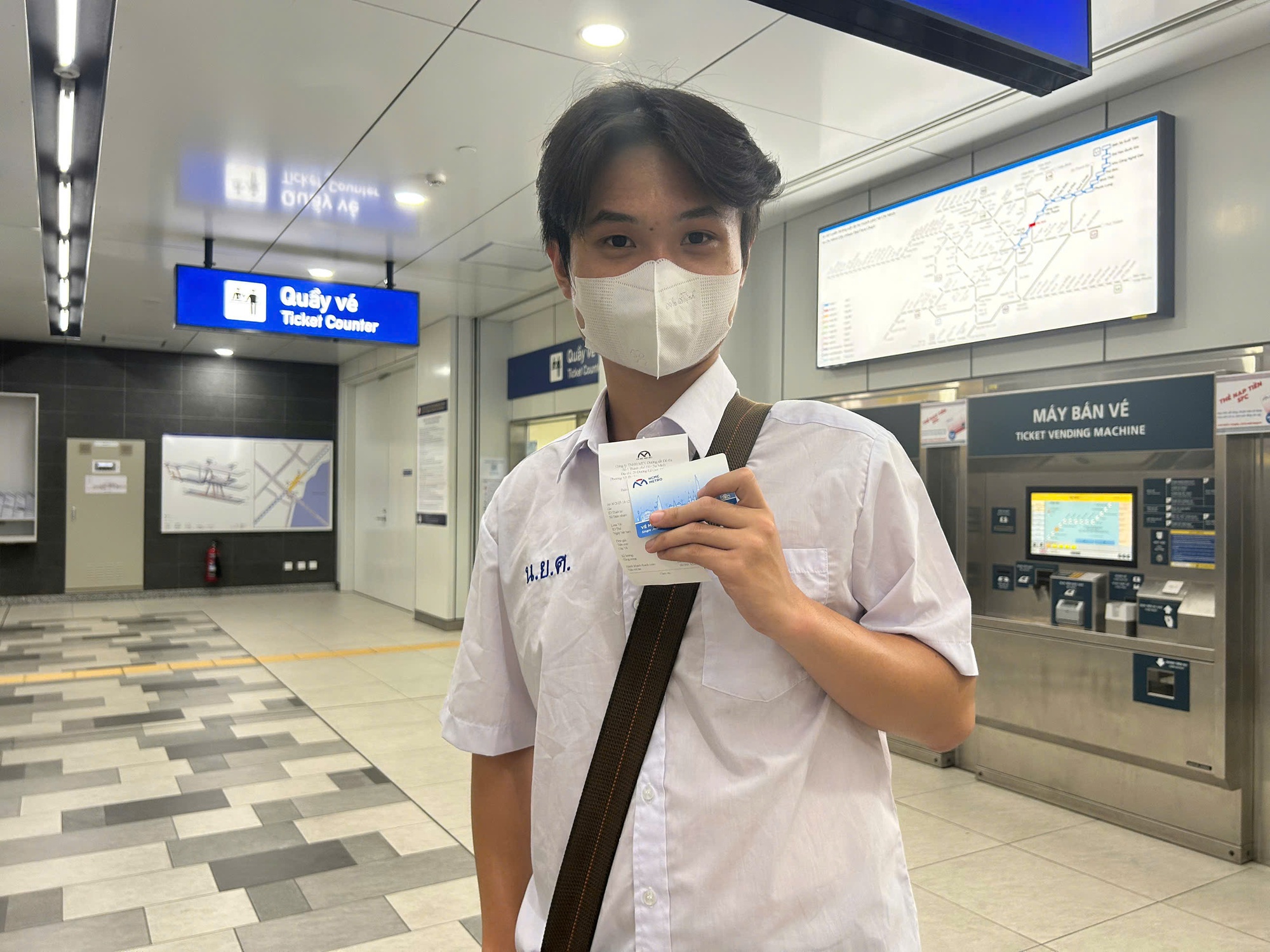 Metro ngưng bán vé giấy: Người hào hứng vì không còn chờ lâu như trước- Ảnh 5.